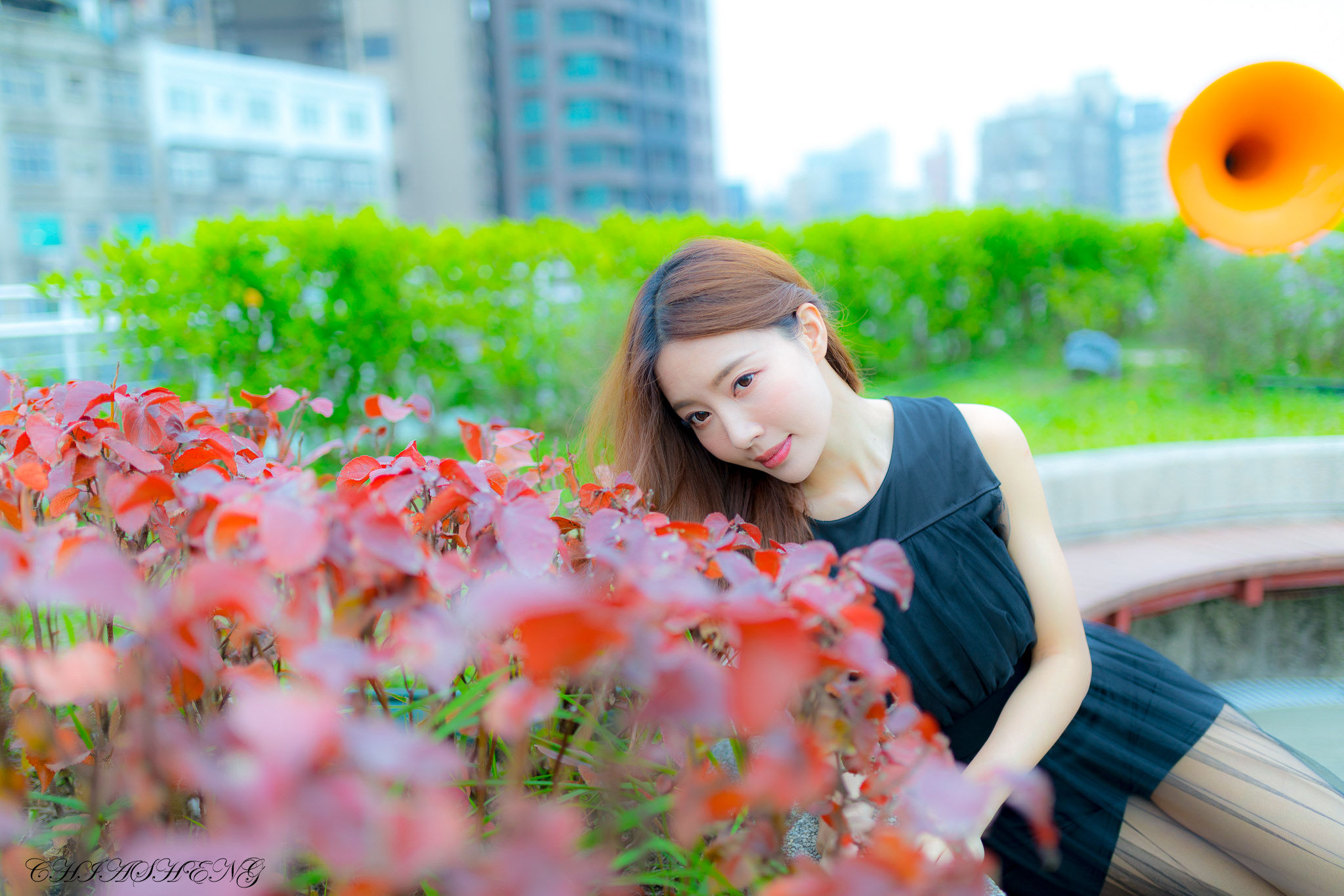 [台湾网红美女] Emma江雨恩 - 清新外拍（三套服装）