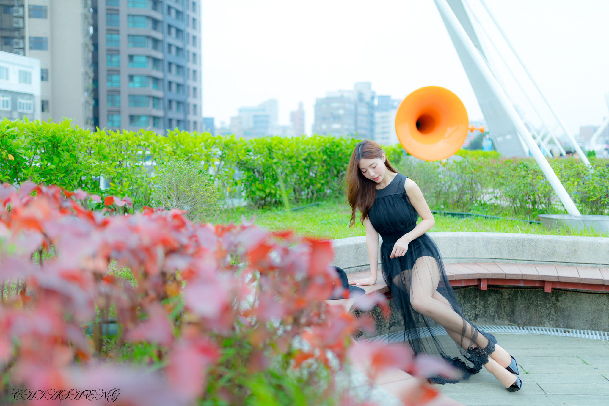 [台湾网红美女] Emma江雨恩 - 清新外拍（三套服装）
