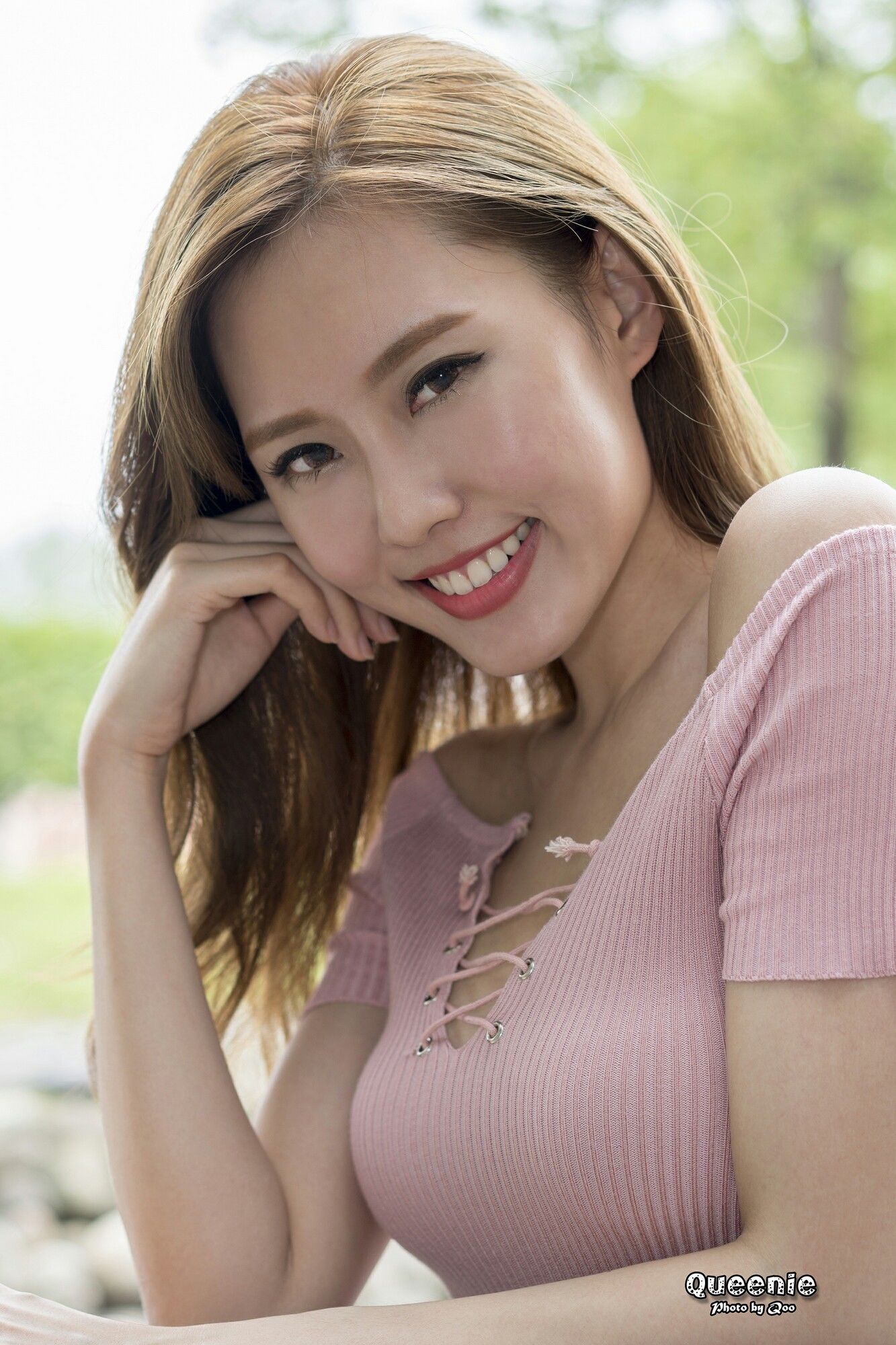 [台湾正妹] Queenie/Q尼 - 热裤美腿街拍