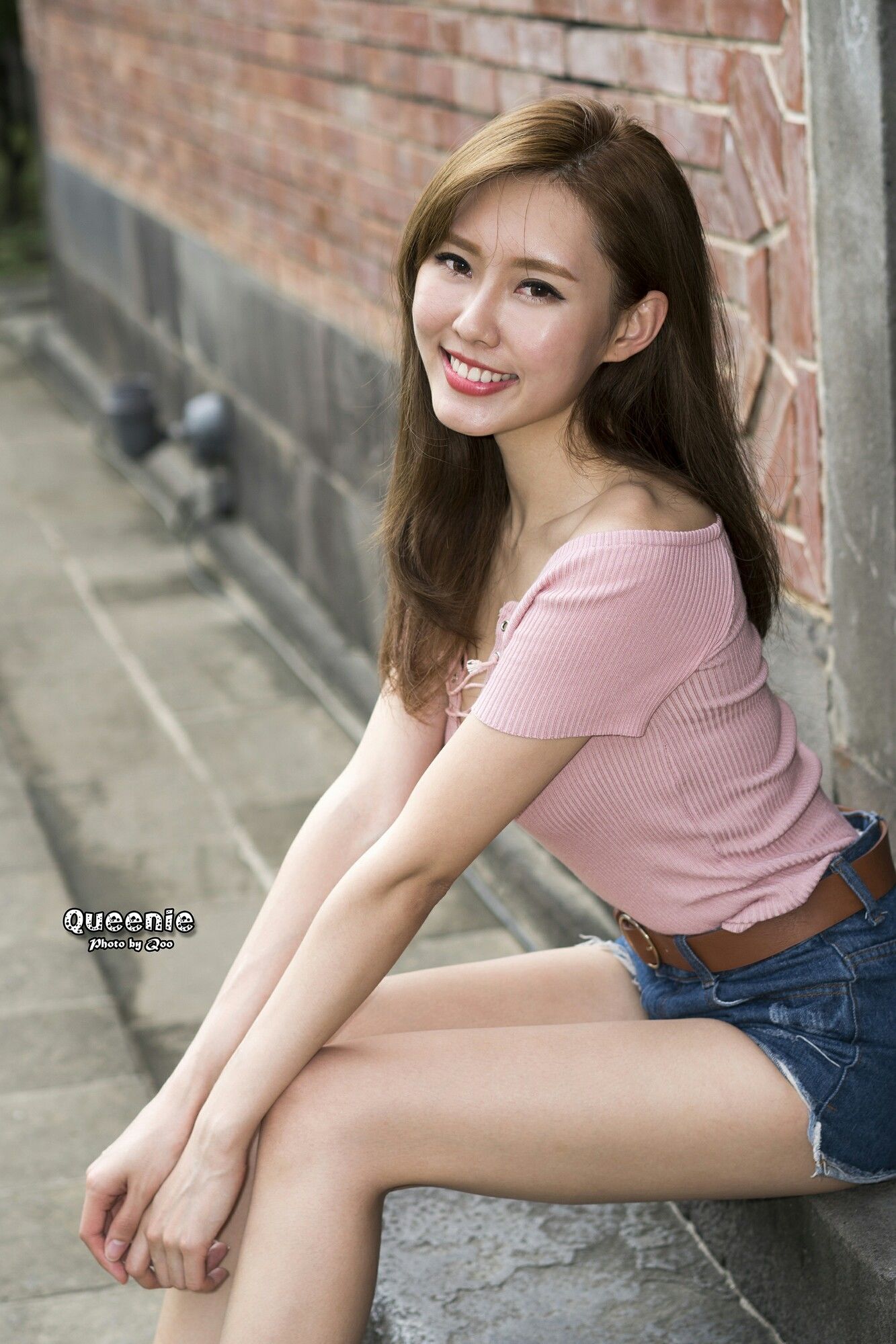 [台湾正妹] Queenie/Q尼 - 热裤美腿街拍