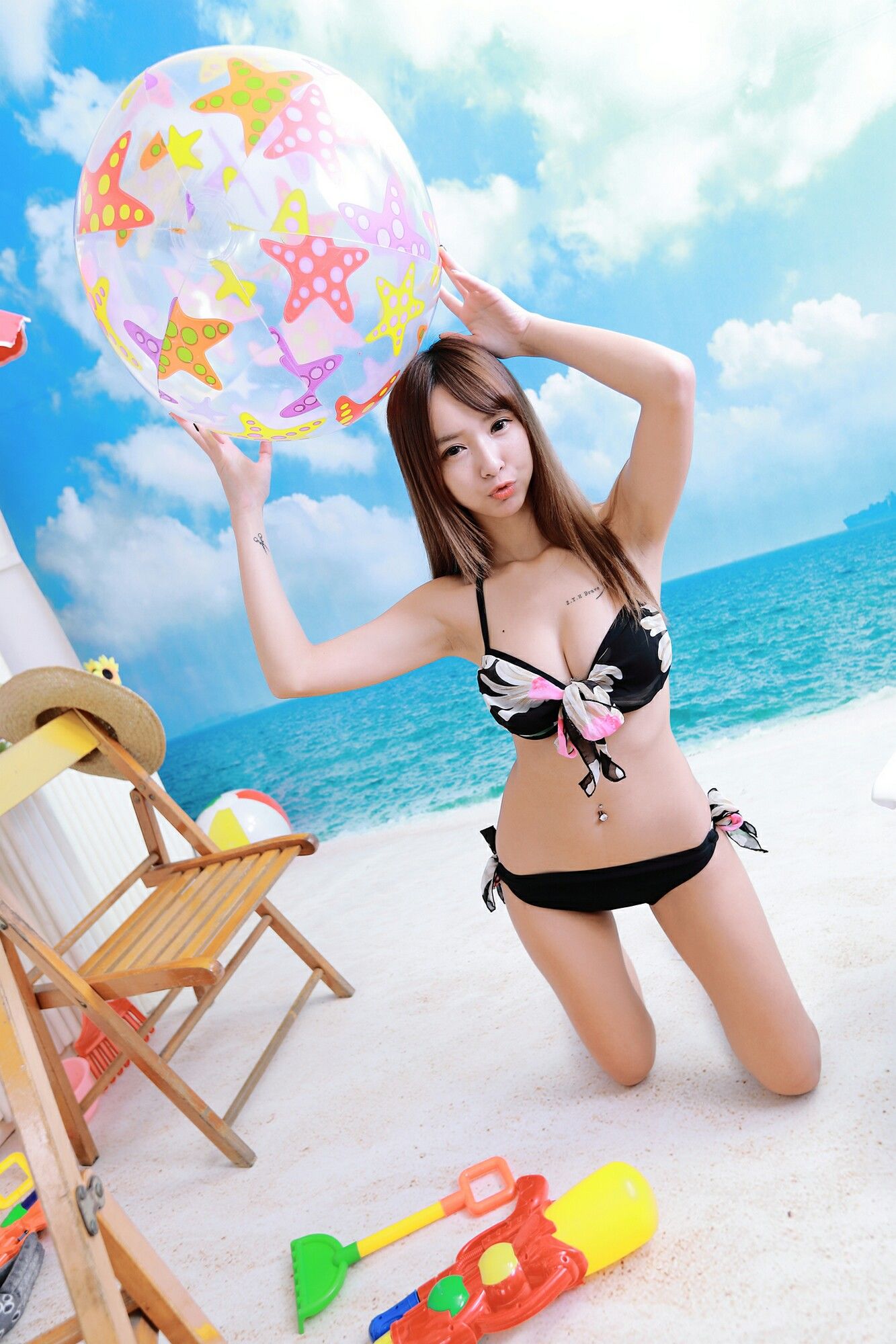 [台湾网红美女] Kimi雅涵 - 内衣套图