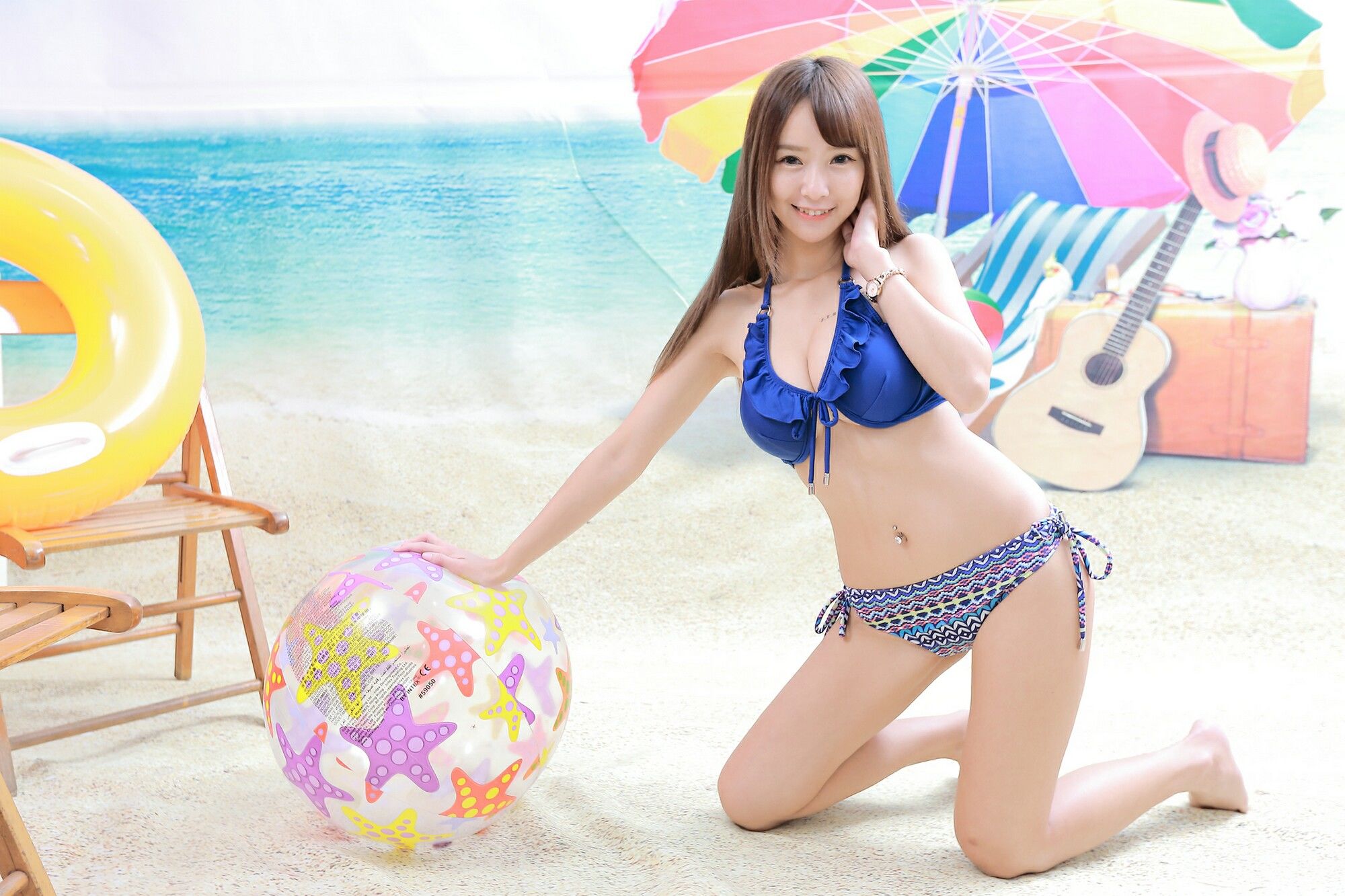 [台湾网红美女] Kimi雅涵 - 内衣套图