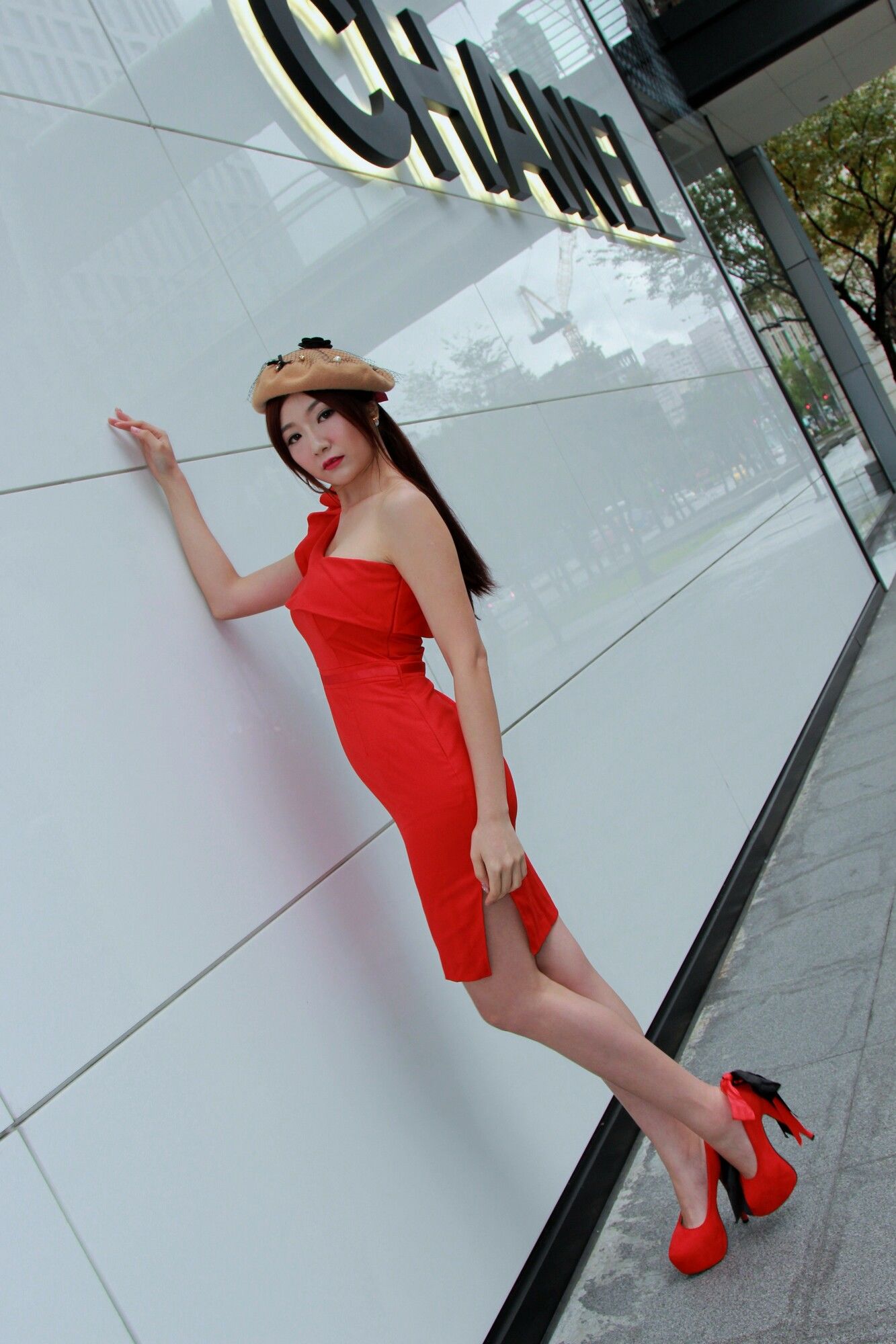 [台湾正妹] Michelle小羽《信義區外拍2套服装》