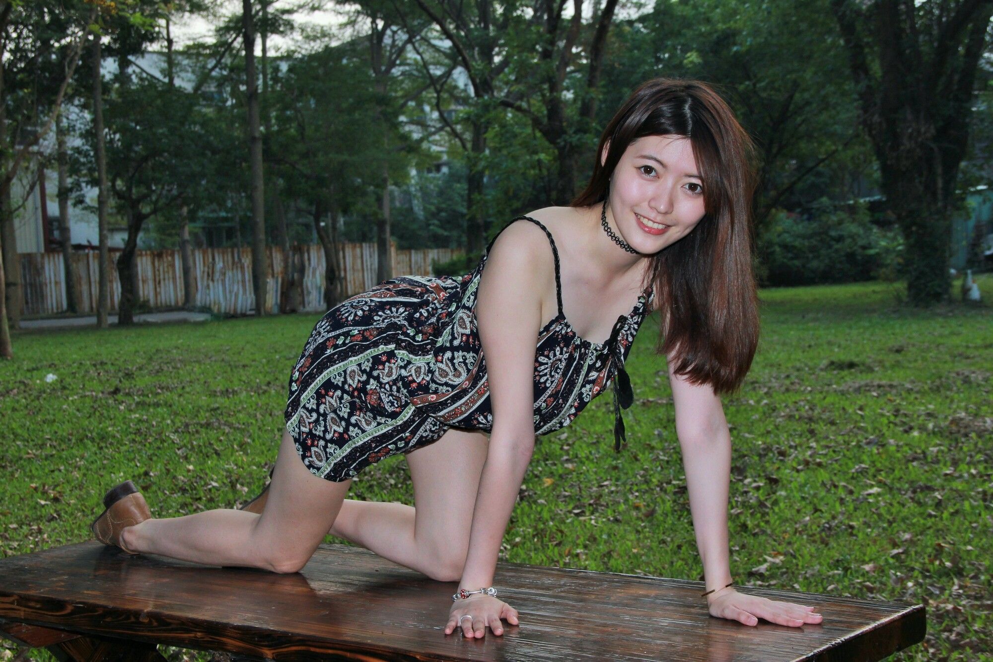 [台湾网红美女] 黄品瑄《台湾大学外拍》