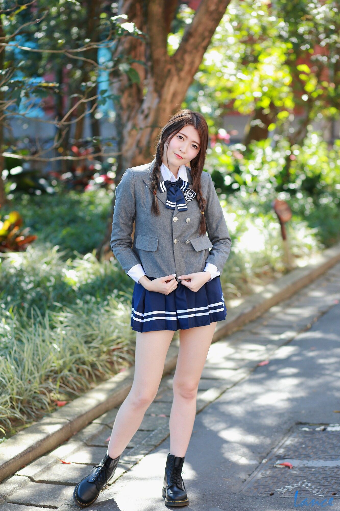 [台湾网红美女] 黄品瑄《台湾大学外拍》