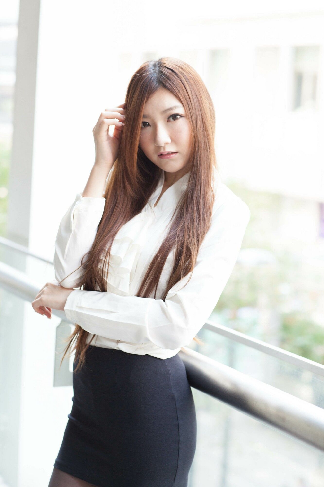 [台湾嫩模] Michelle小羽/谢馥羽《信義區街拍黑丝OL系列》