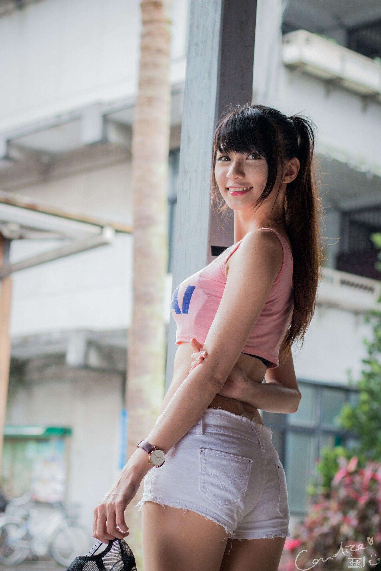[台湾正妹] 蔡译心 - 热裤运动装