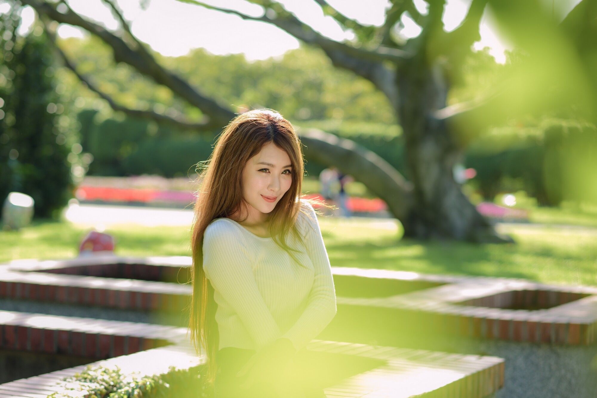 [台湾嫩模] 夏晴Miso《公园牛仔紧身裤美腿》