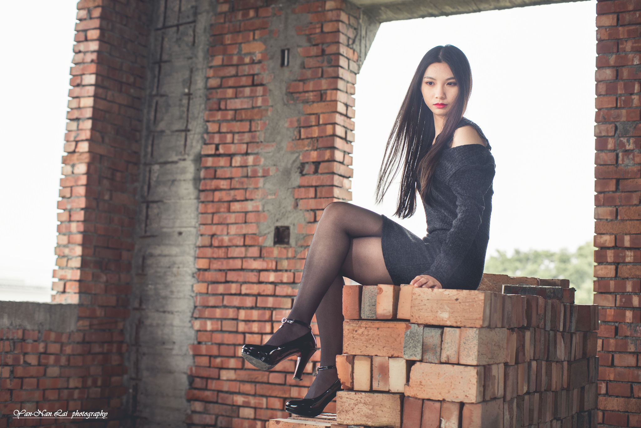 [台湾嫩模] Jenny《黑丝外拍》