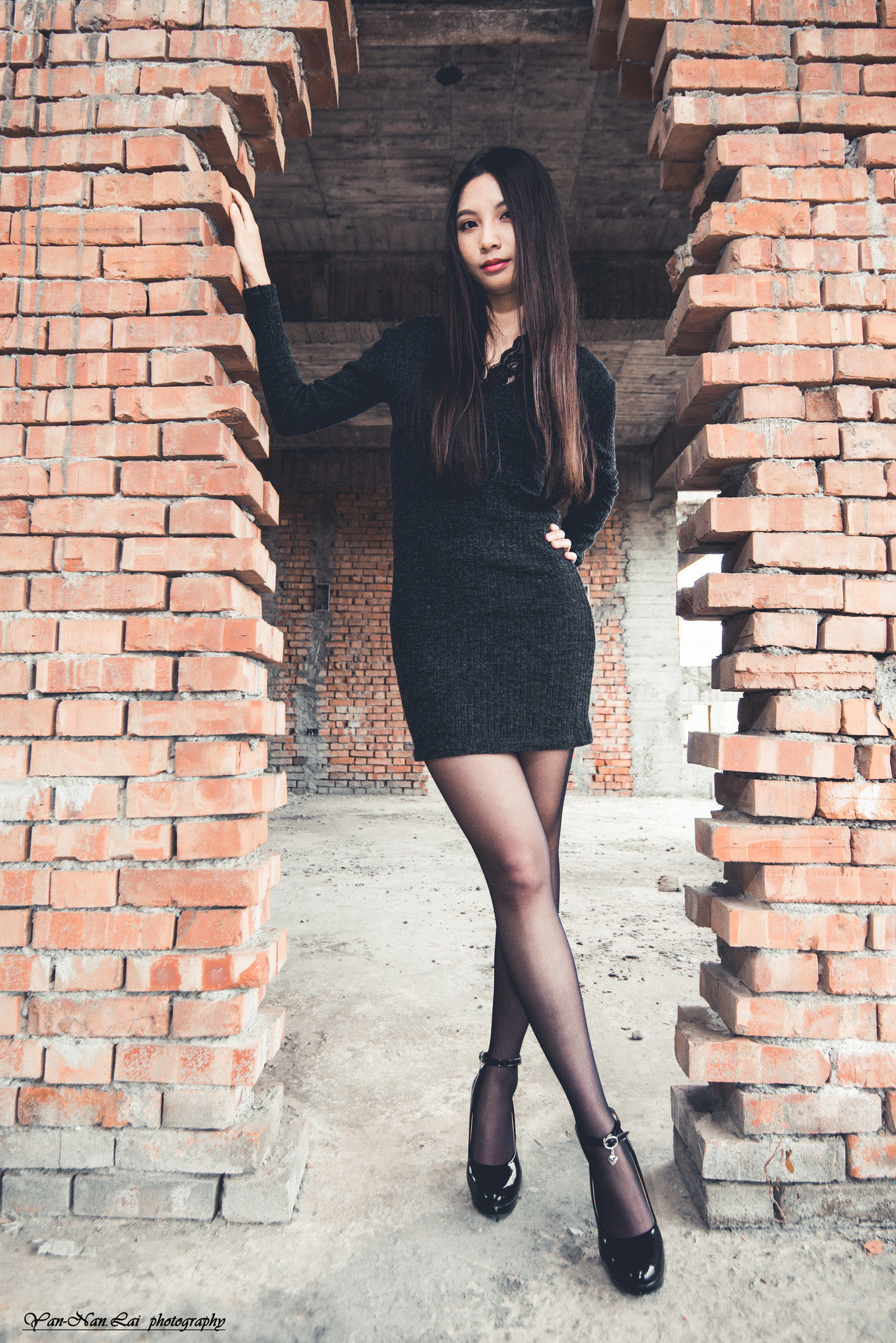 [台湾嫩模] Jenny《黑丝外拍》