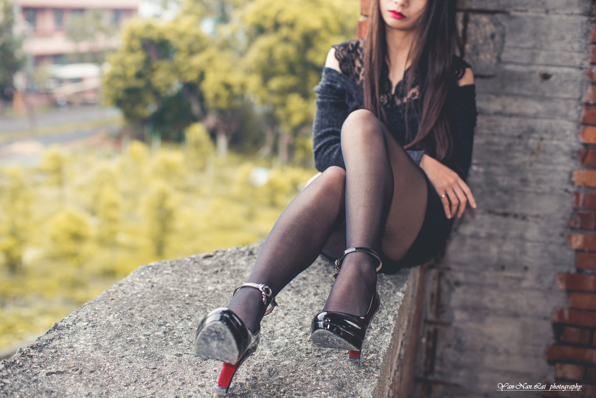 [台湾嫩模] Jenny《黑丝外拍》