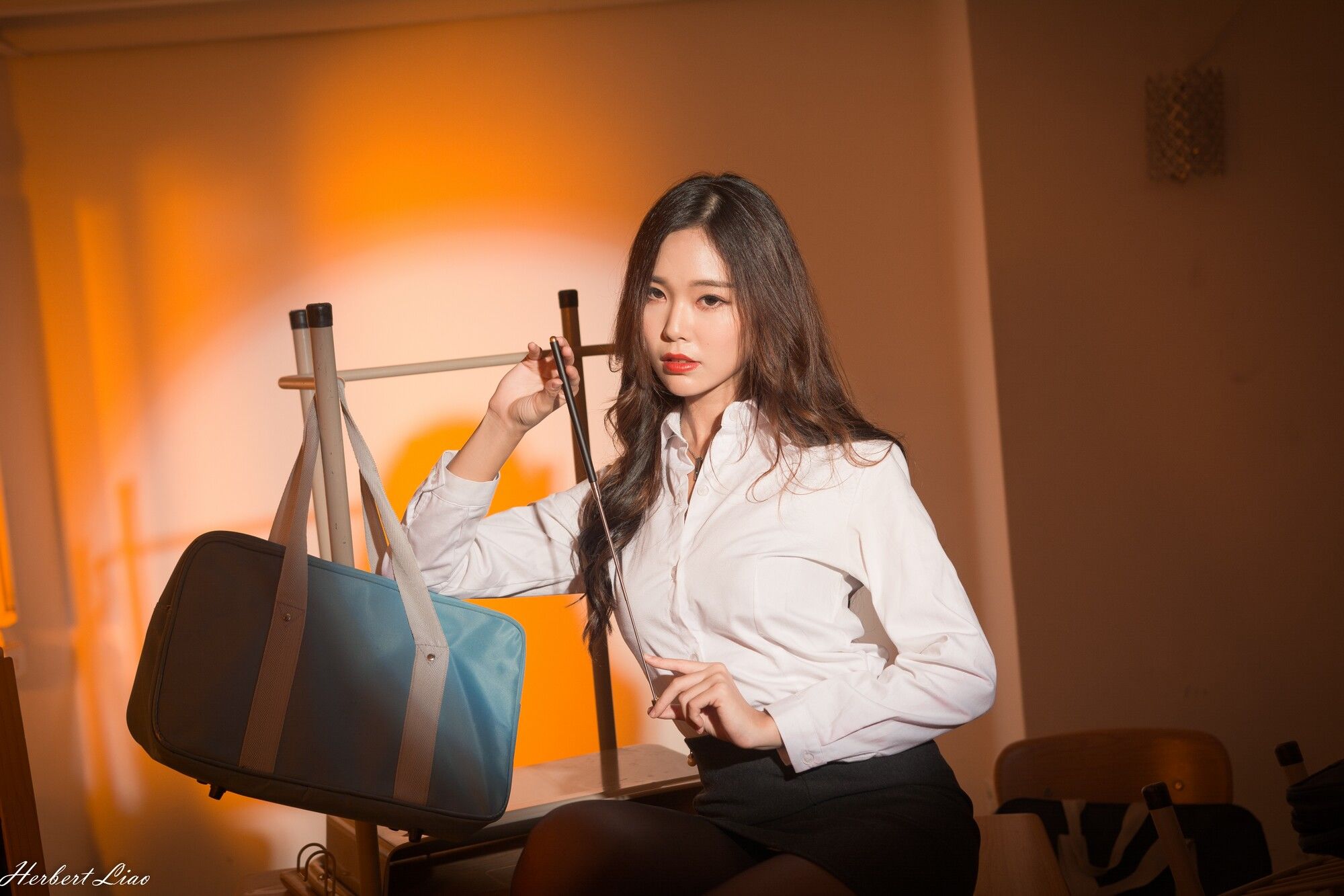 [台湾正妹] 黄上晏Rubis《黑丝靈異教師》