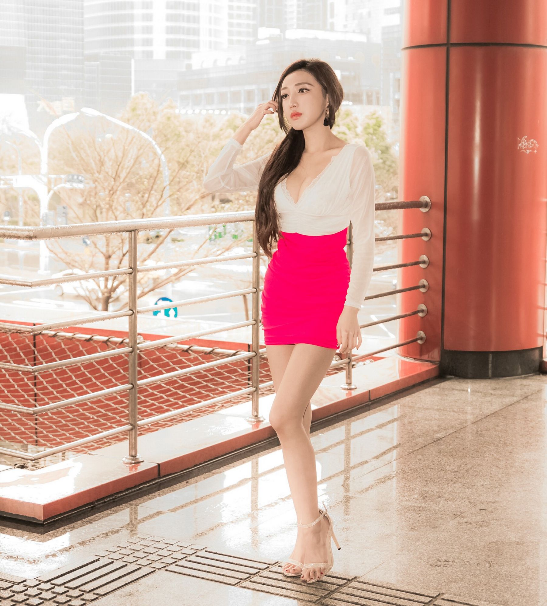[台湾嫩模] 赵芸Syuan《书法家 外拍图集》