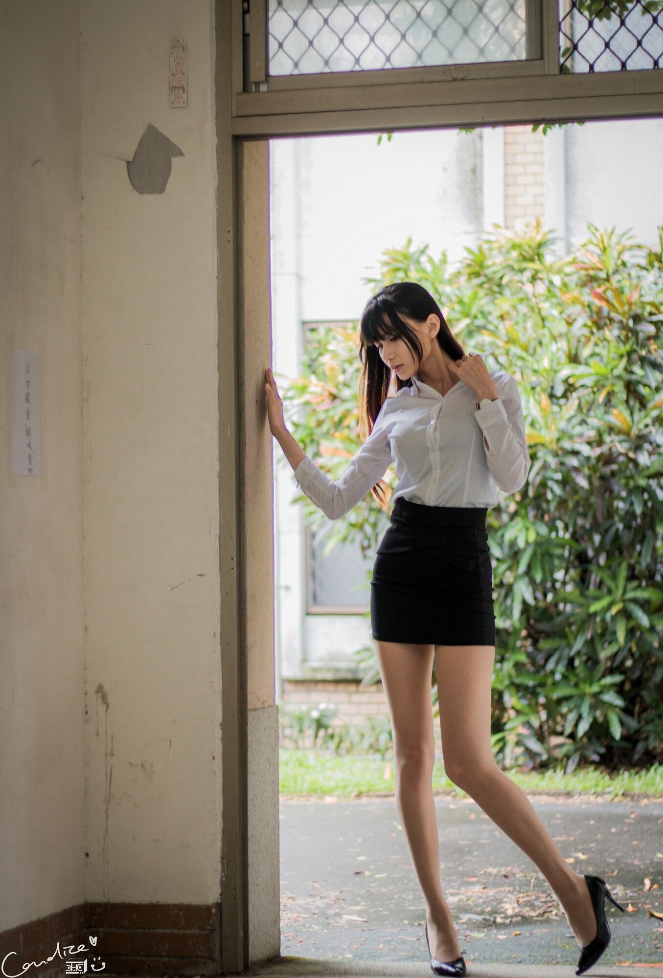 [台湾正妹] 蔡译心 - OL街拍