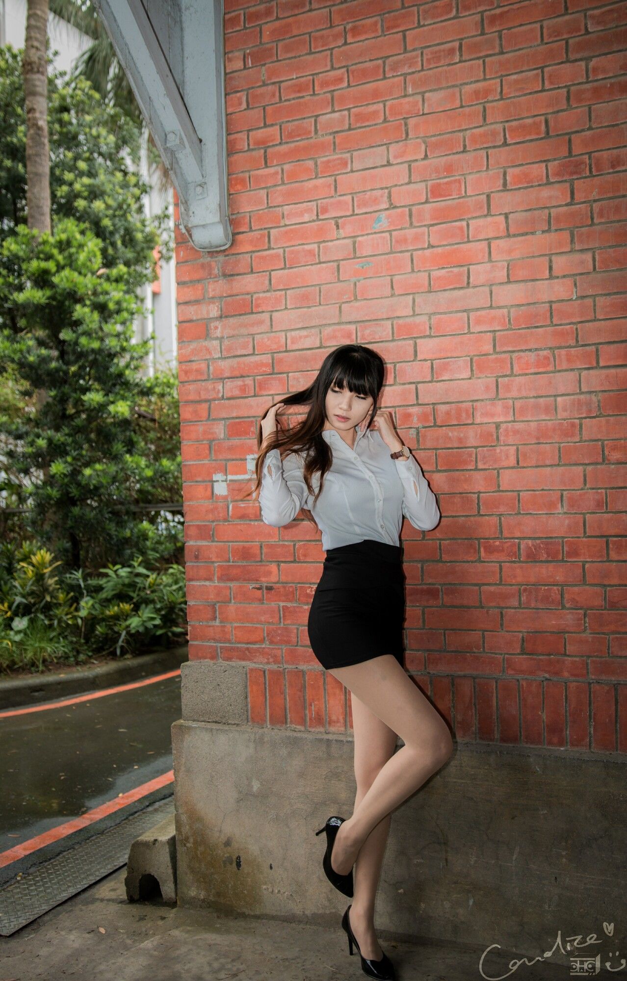 [台湾正妹] 蔡译心 - OL街拍