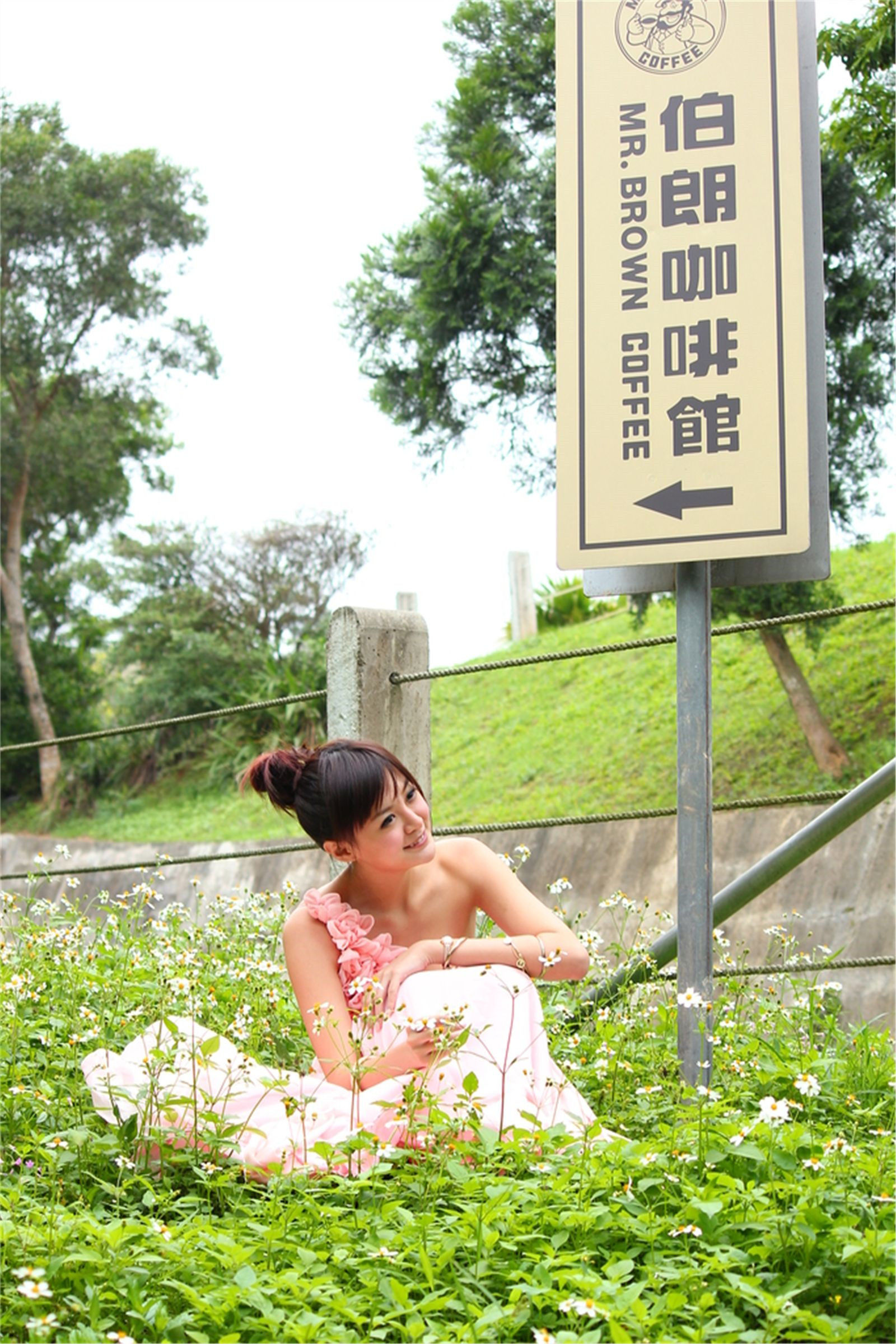 [台湾女神] 小梦《烏石港外拍》