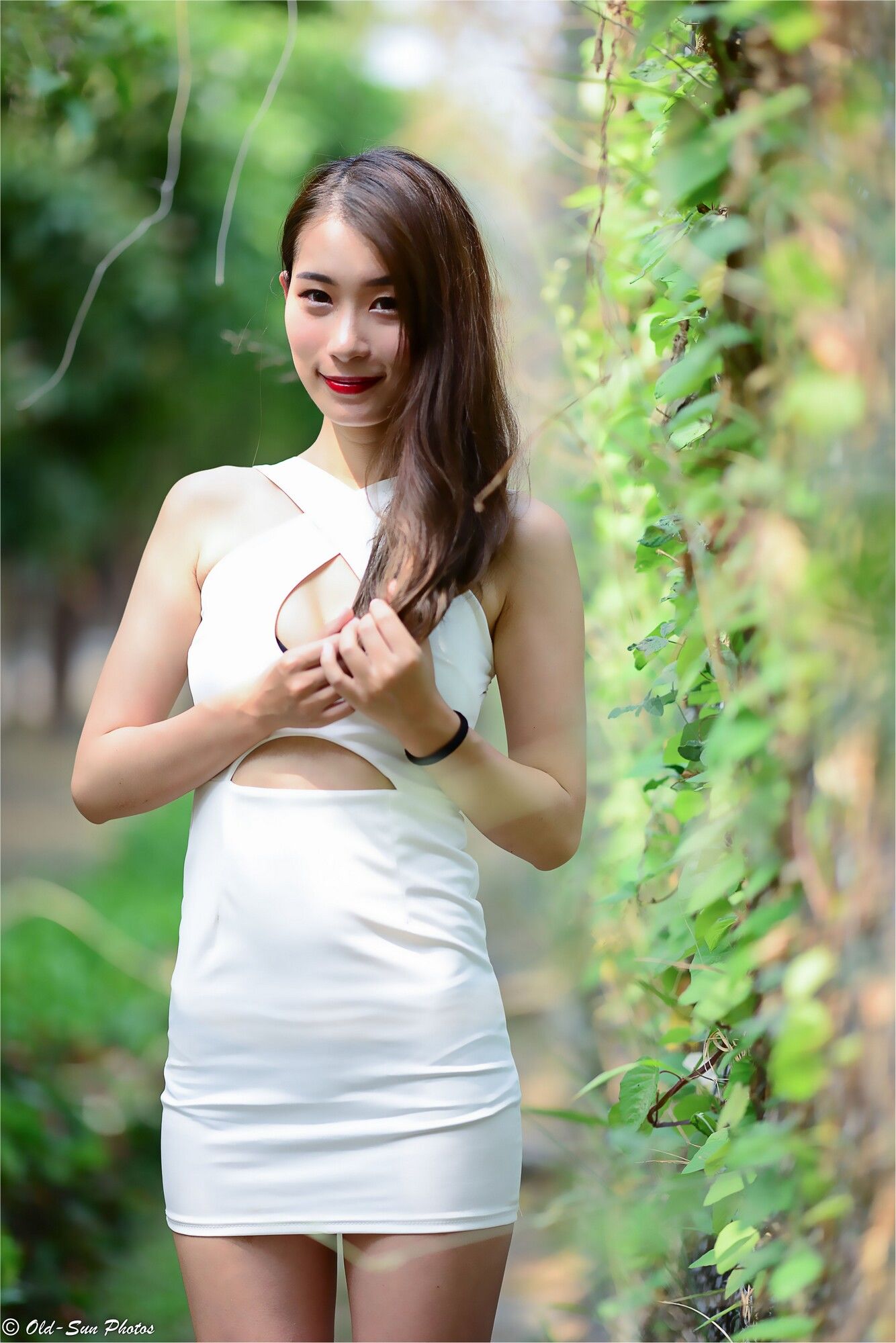 [台湾正妹] 小雨《左營植物園》 性感外拍