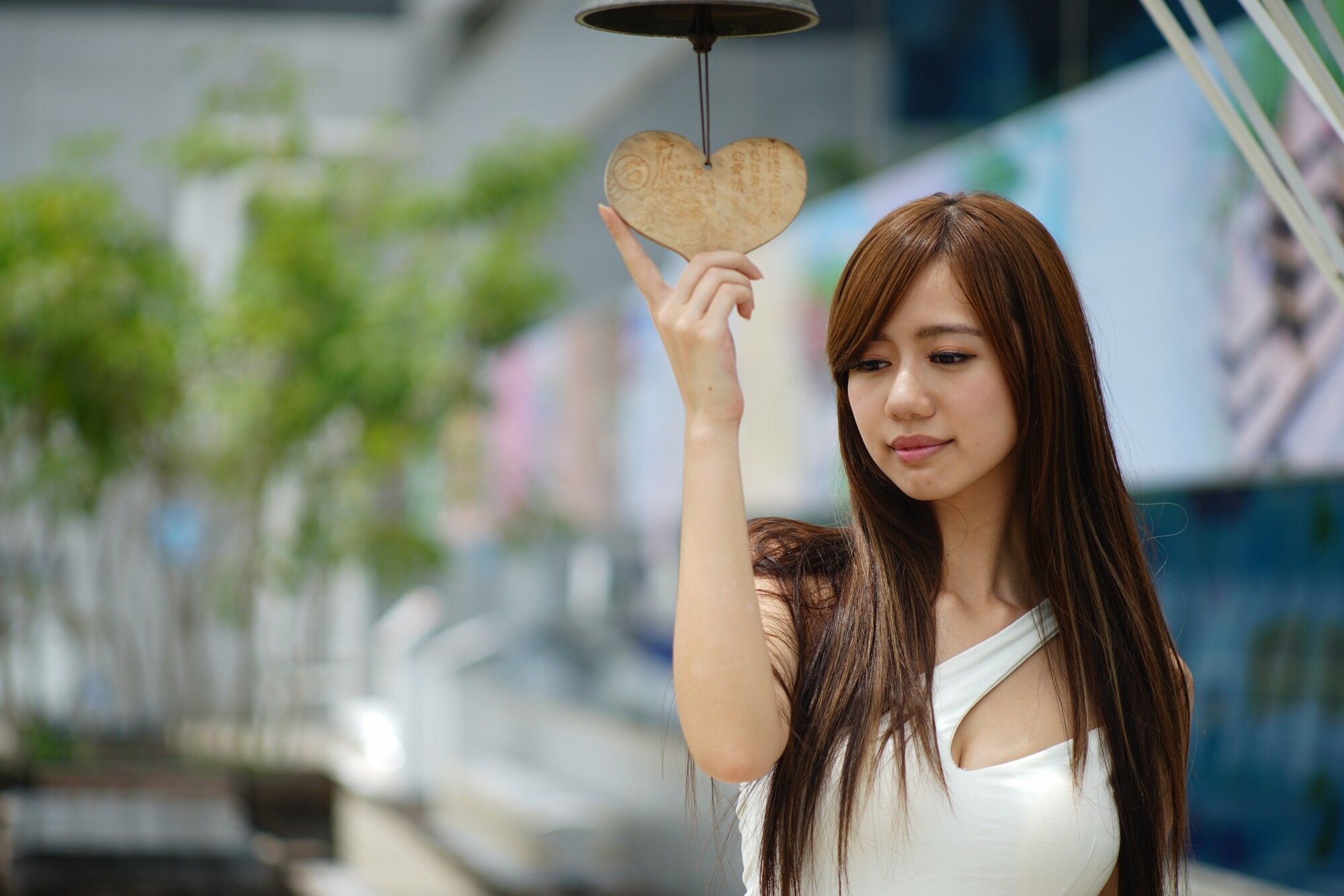 [台湾正妹] 张菁菁Arlena《烏日高鐵女孩～天桥美腿》