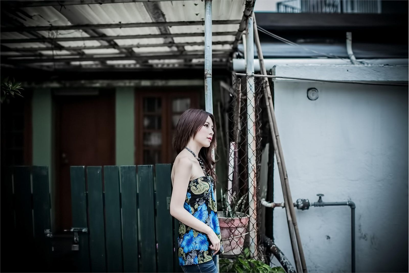 [台湾正妹] 大眼正妹张齐郡《炫彩外拍》