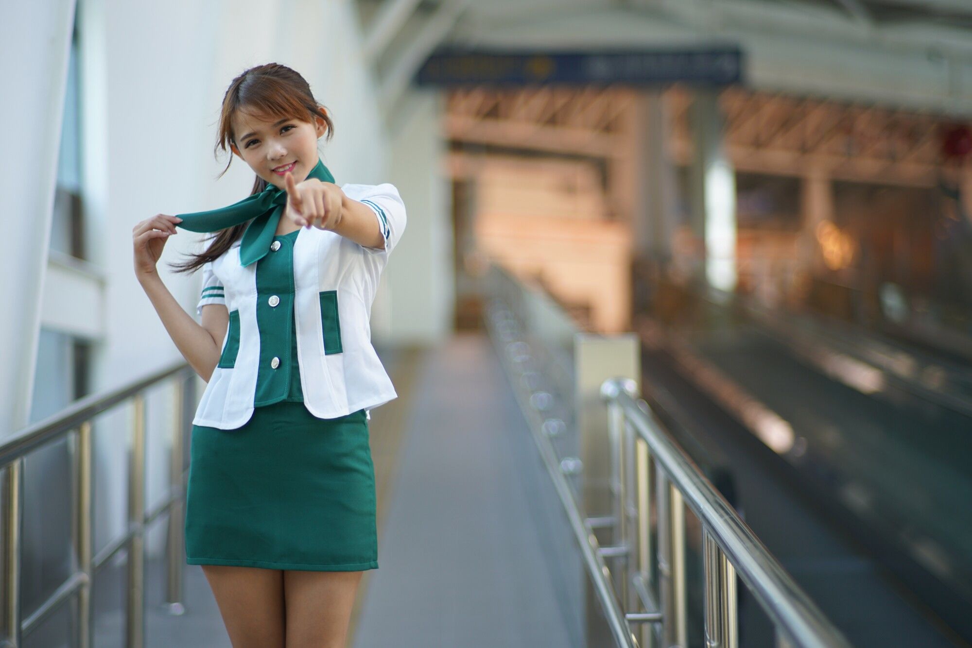 [台湾女神] 苏郁媛《烏日高鐵～空姐制服》