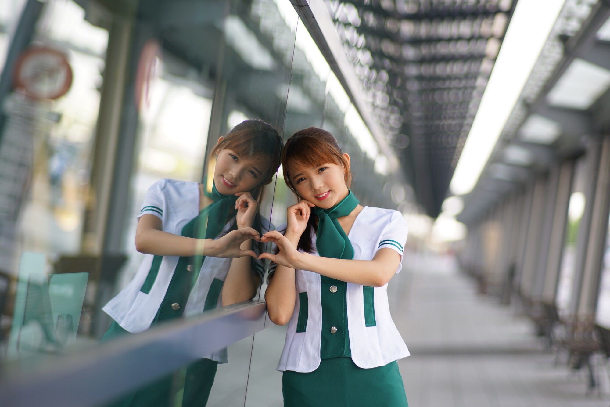 [台湾女神] 苏郁媛《烏日高鐵～空姐制服》