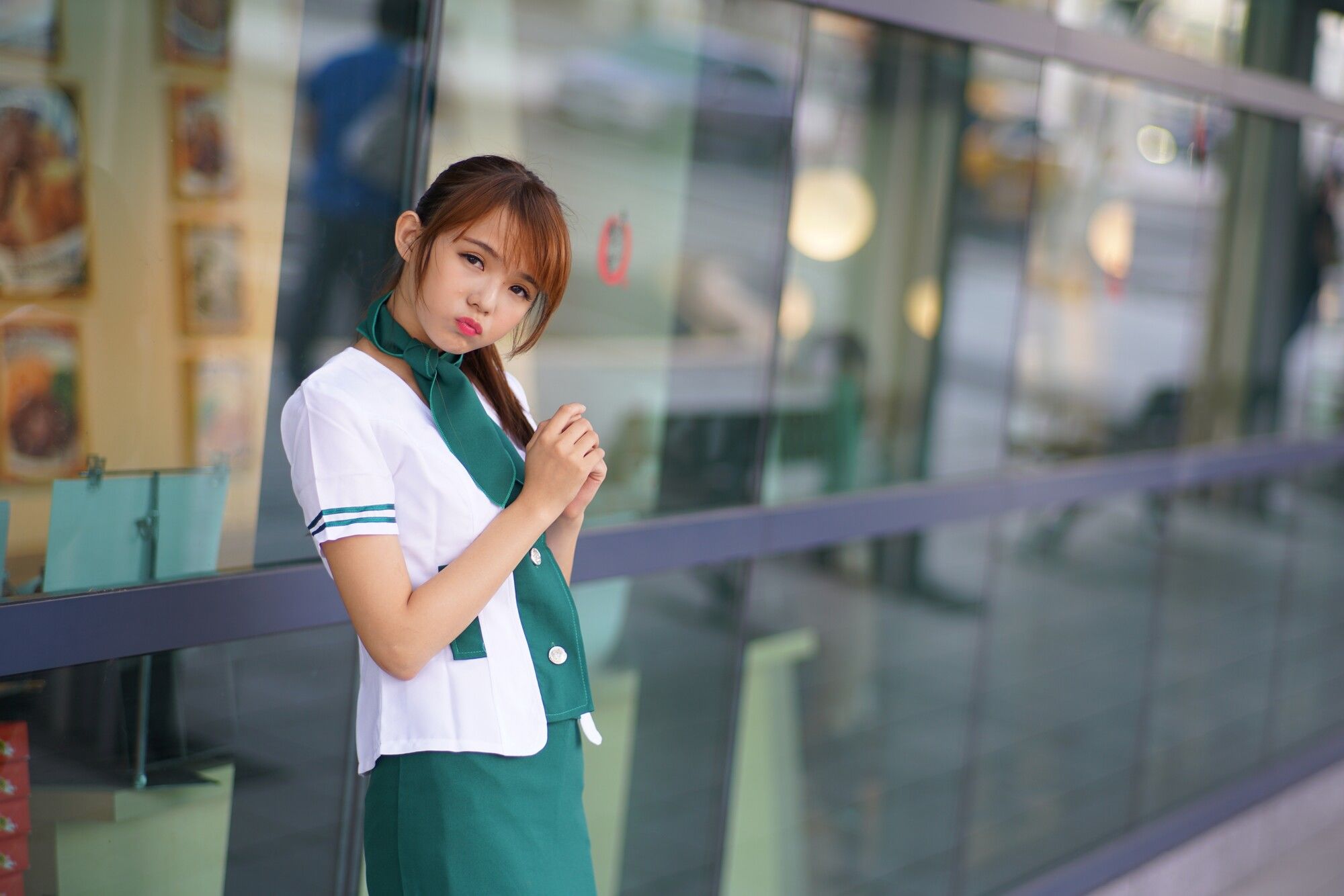[台湾女神] 苏郁媛《烏日高鐵～空姐制服》