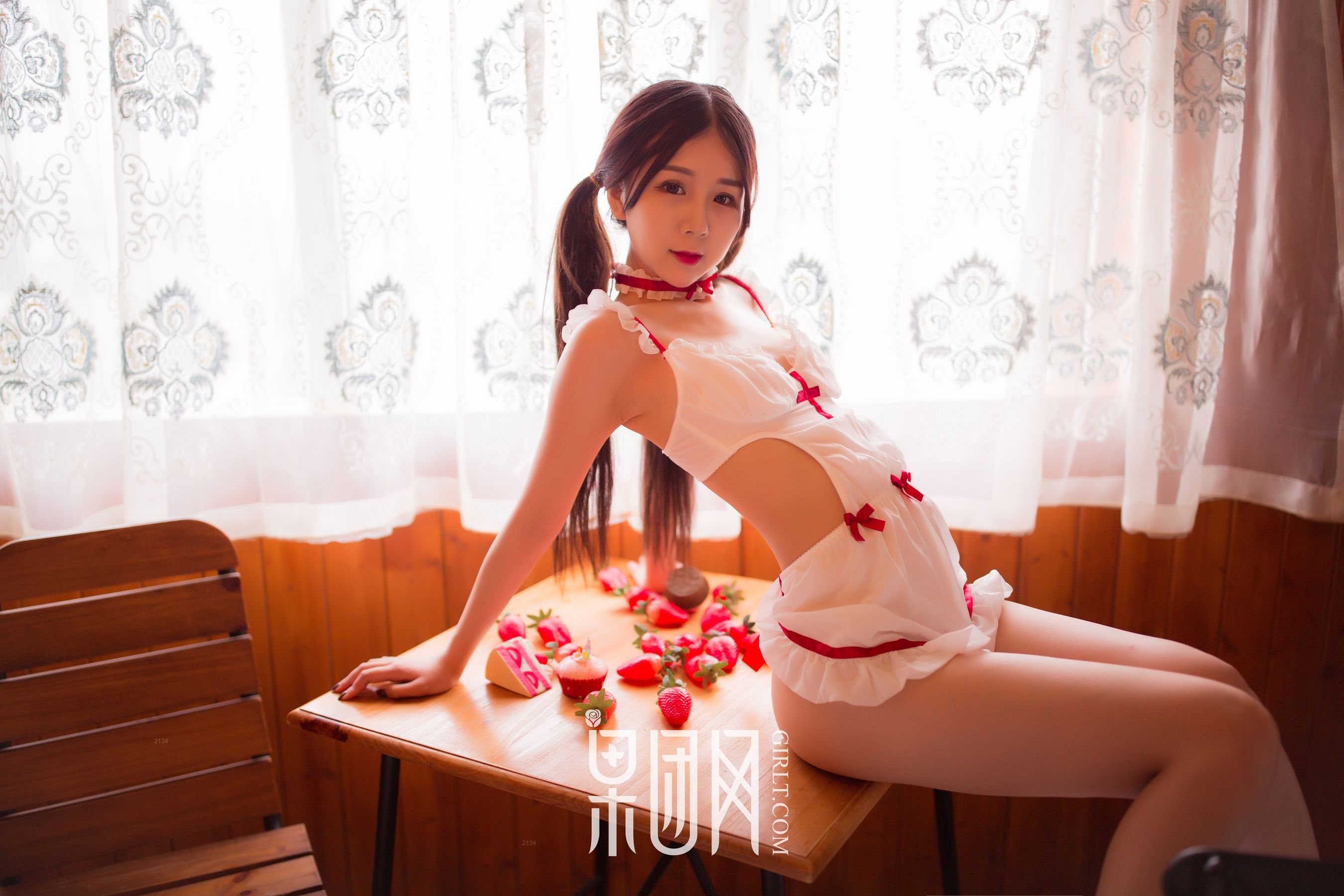 《草莓女孩》 [果团Girlt-熊川纪信] No.024