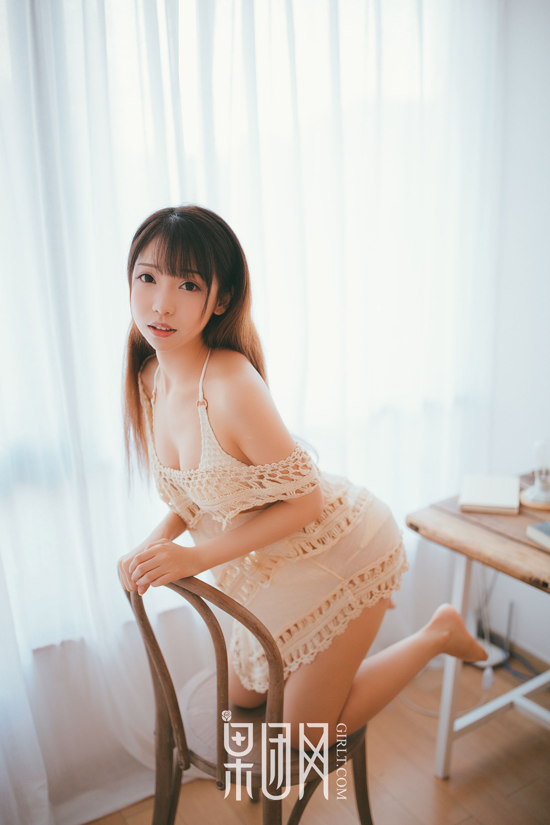 水花花不是水哗哗《童颜巨乳+日系萌女=萝莉养成记！》 [果团Girlt-熊川纪信] No.025