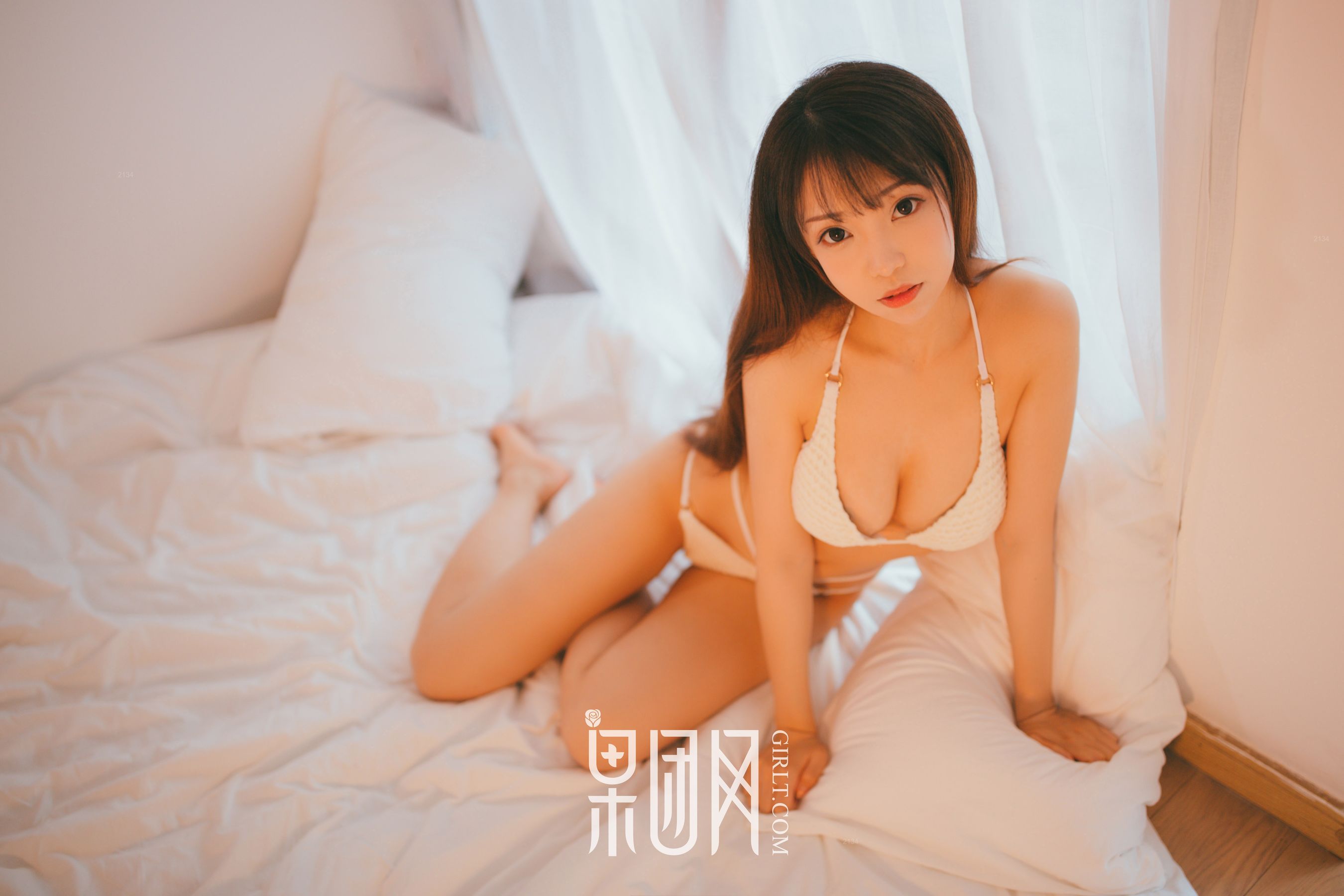 水花花不是水哗哗《童颜巨乳+日系萌女=萝莉养成记！》 [果团Girlt-熊川纪信] No.025