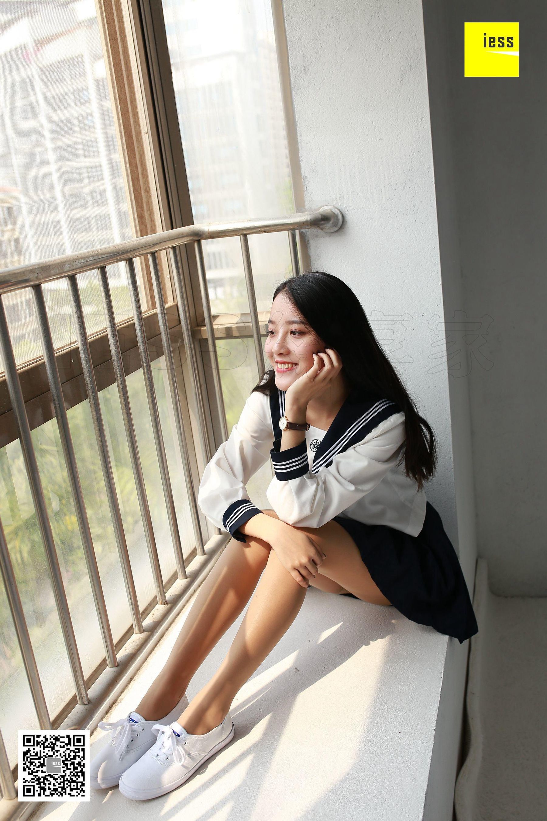 婉萍 《第一次涂指甲油的婉萍》 [异思趣向IESS] 丝享家216
