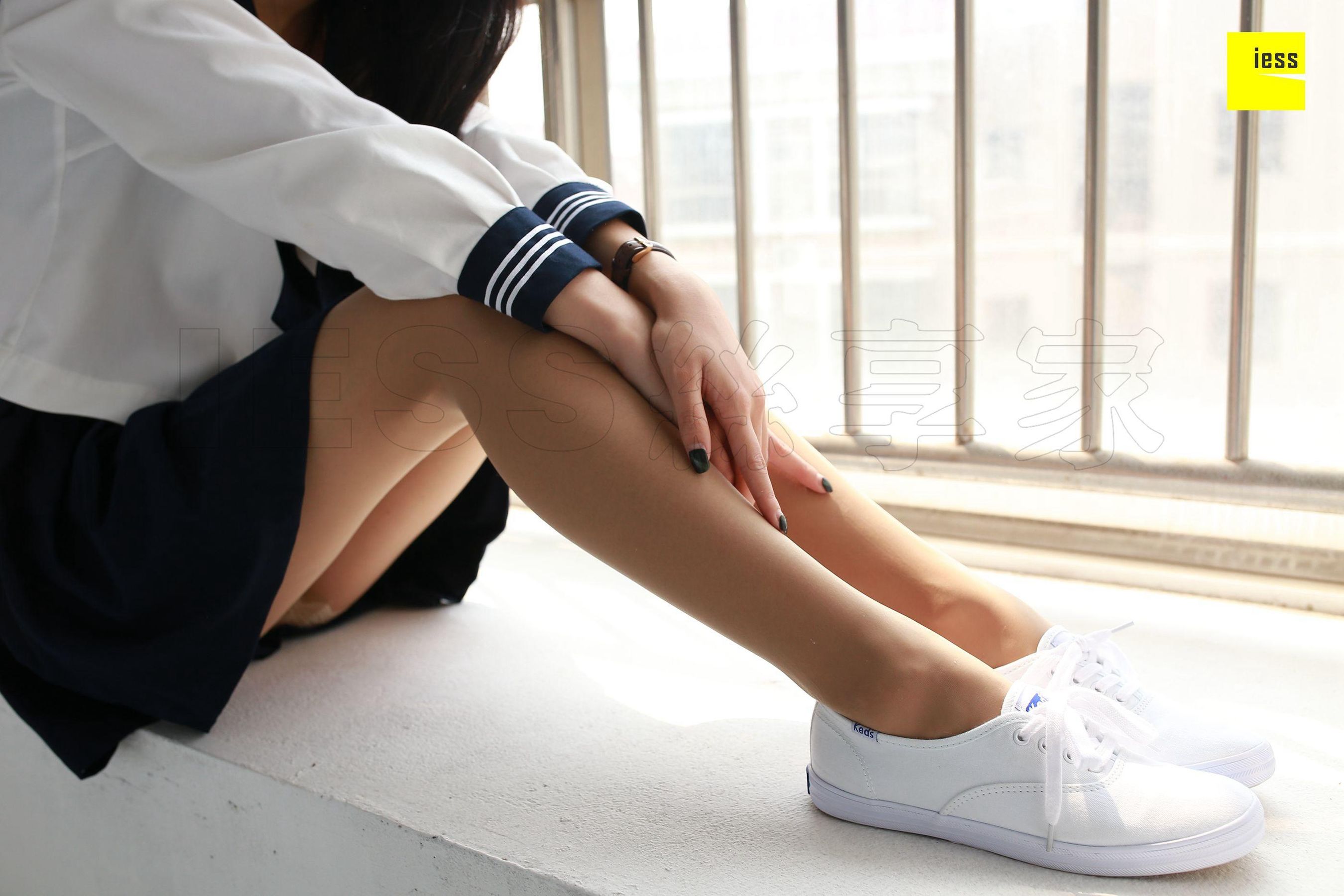 婉萍 《第一次涂指甲油的婉萍》 [异思趣向IESS] 丝享家216