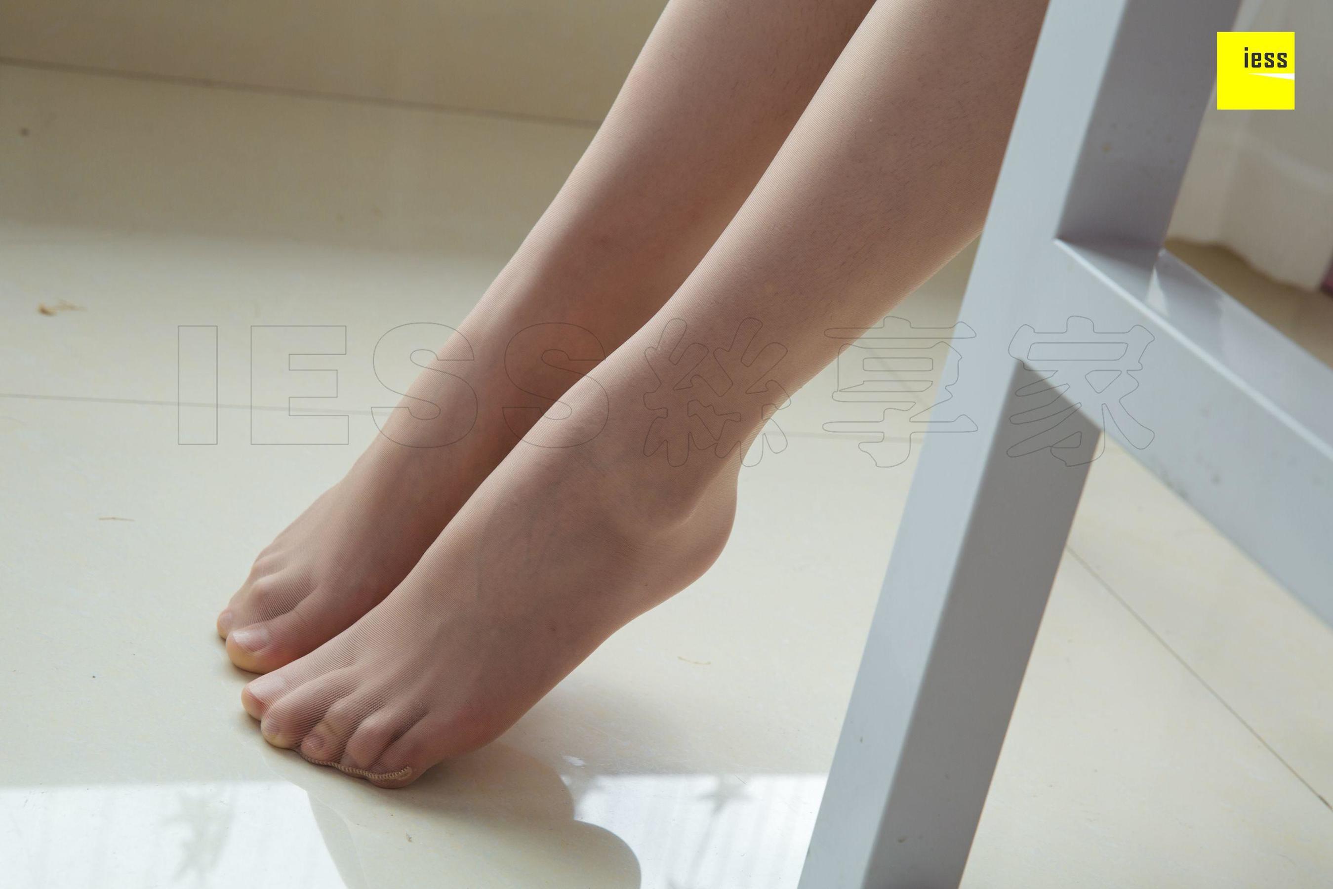 姗姗《衬衫平底鞋肉丝》 [异思趣向IESS] 丝享家247