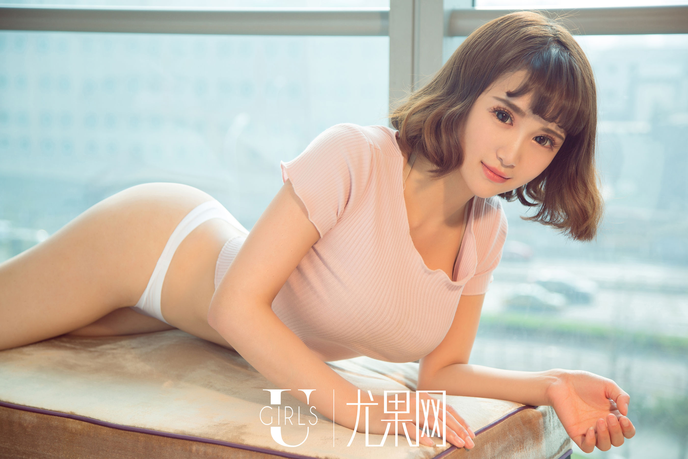 李焱《纯白的梦里花》 [尤果网Ugirls] U361