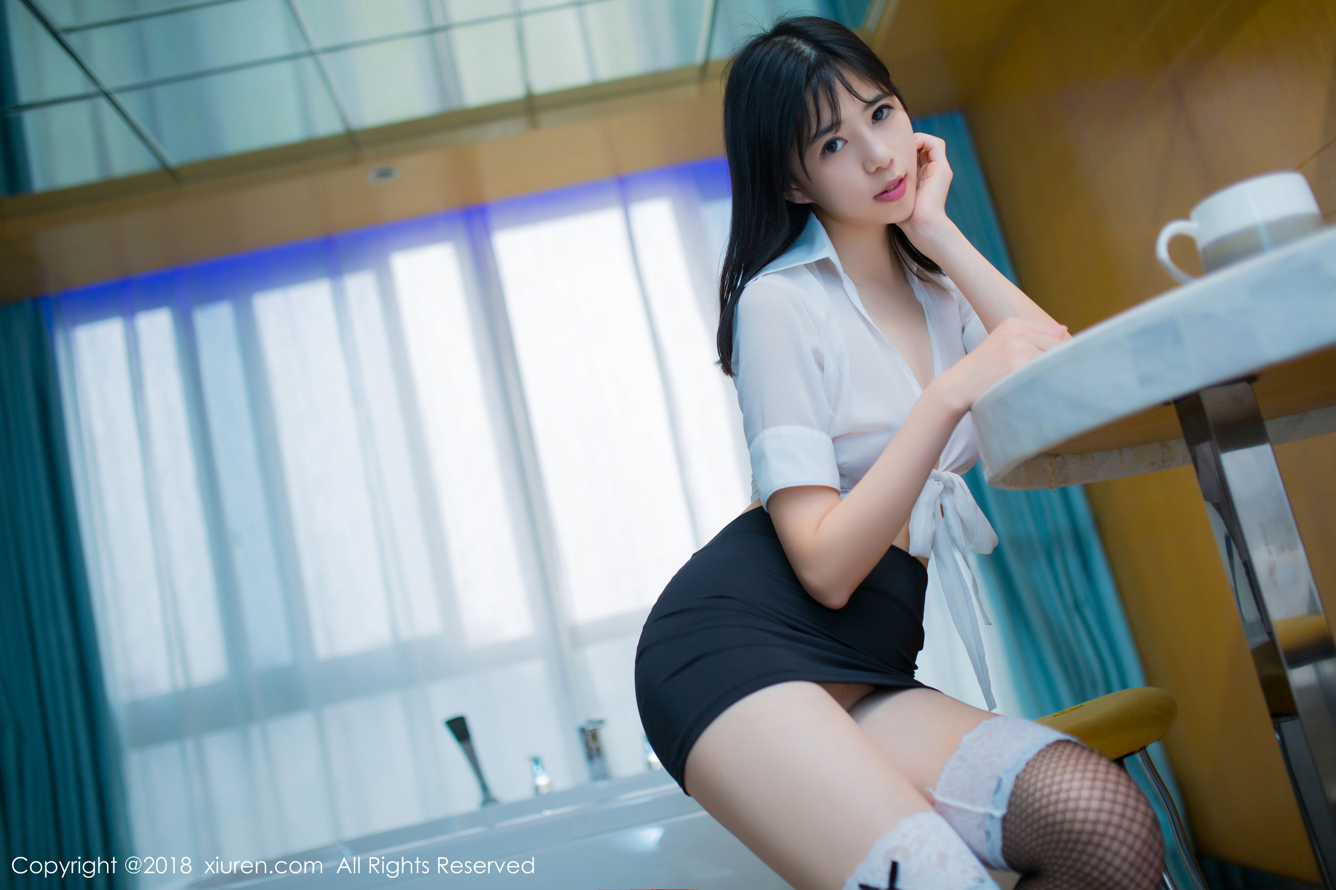 艾栗栗栗栗栗栗吖《女秘OL》 [秀人XIUREN] No.1014