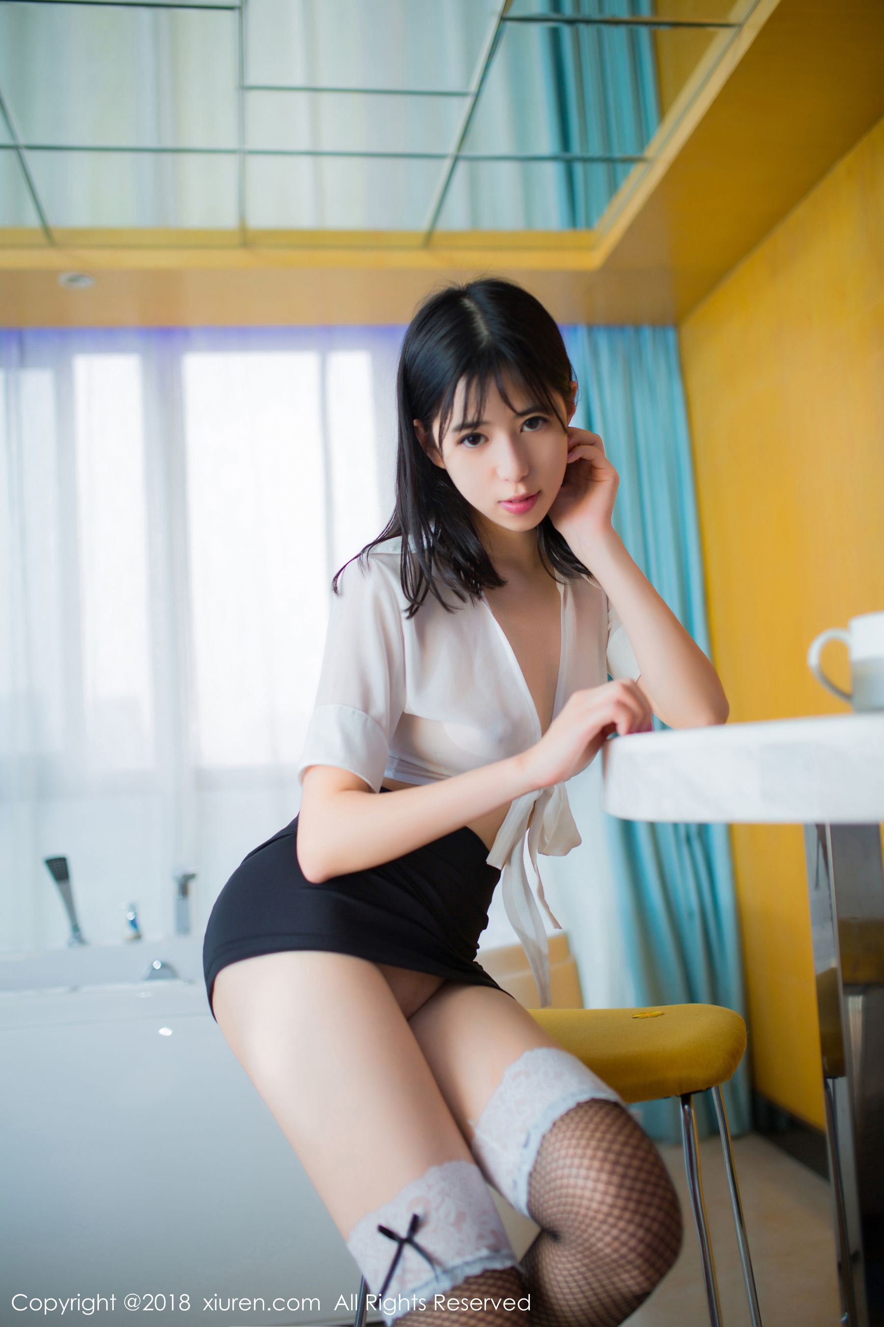 艾栗栗栗栗栗栗吖《女秘OL》 [秀人XIUREN] No.1014