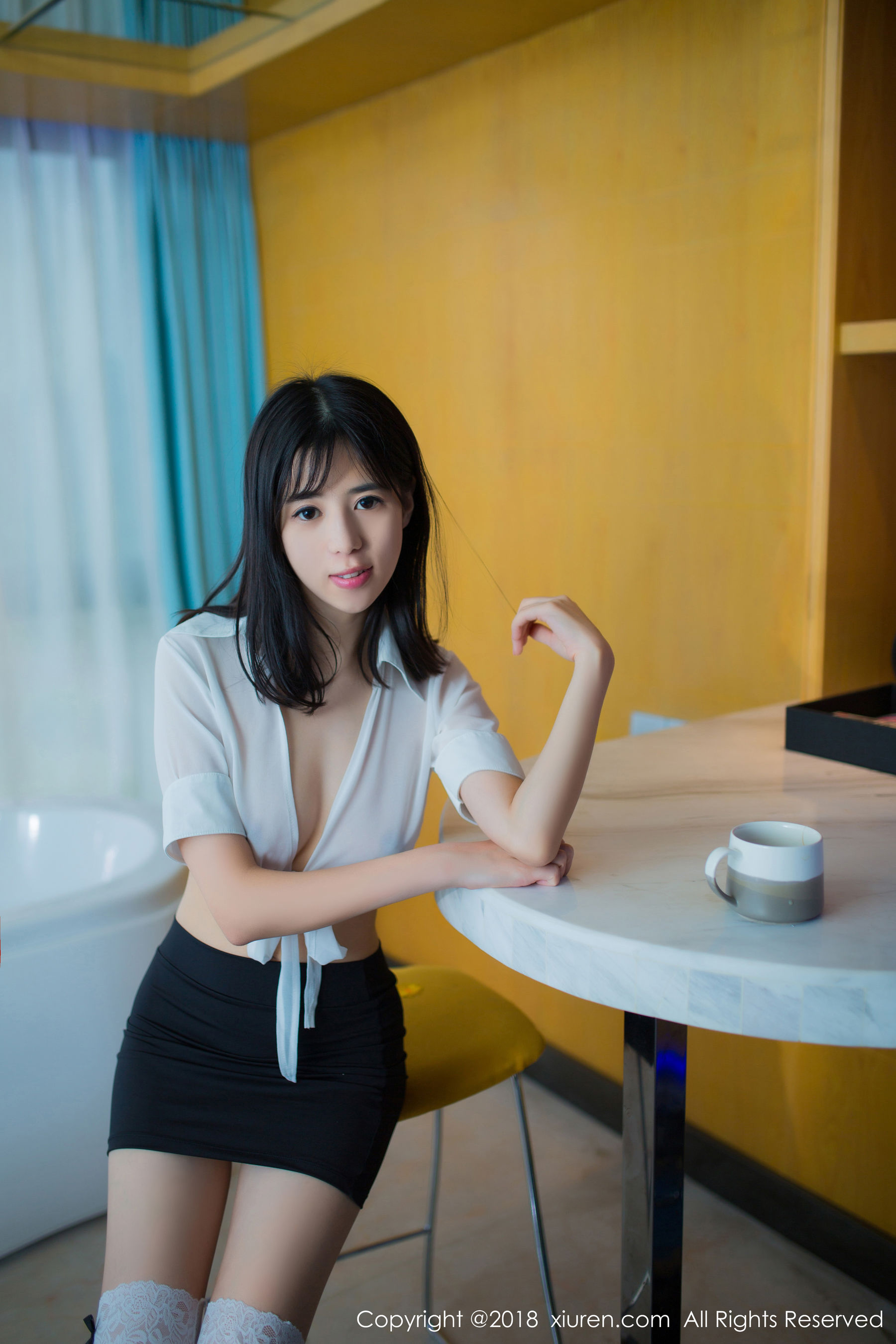 艾栗栗栗栗栗栗吖《女秘OL》 [秀人XIUREN] No.1014