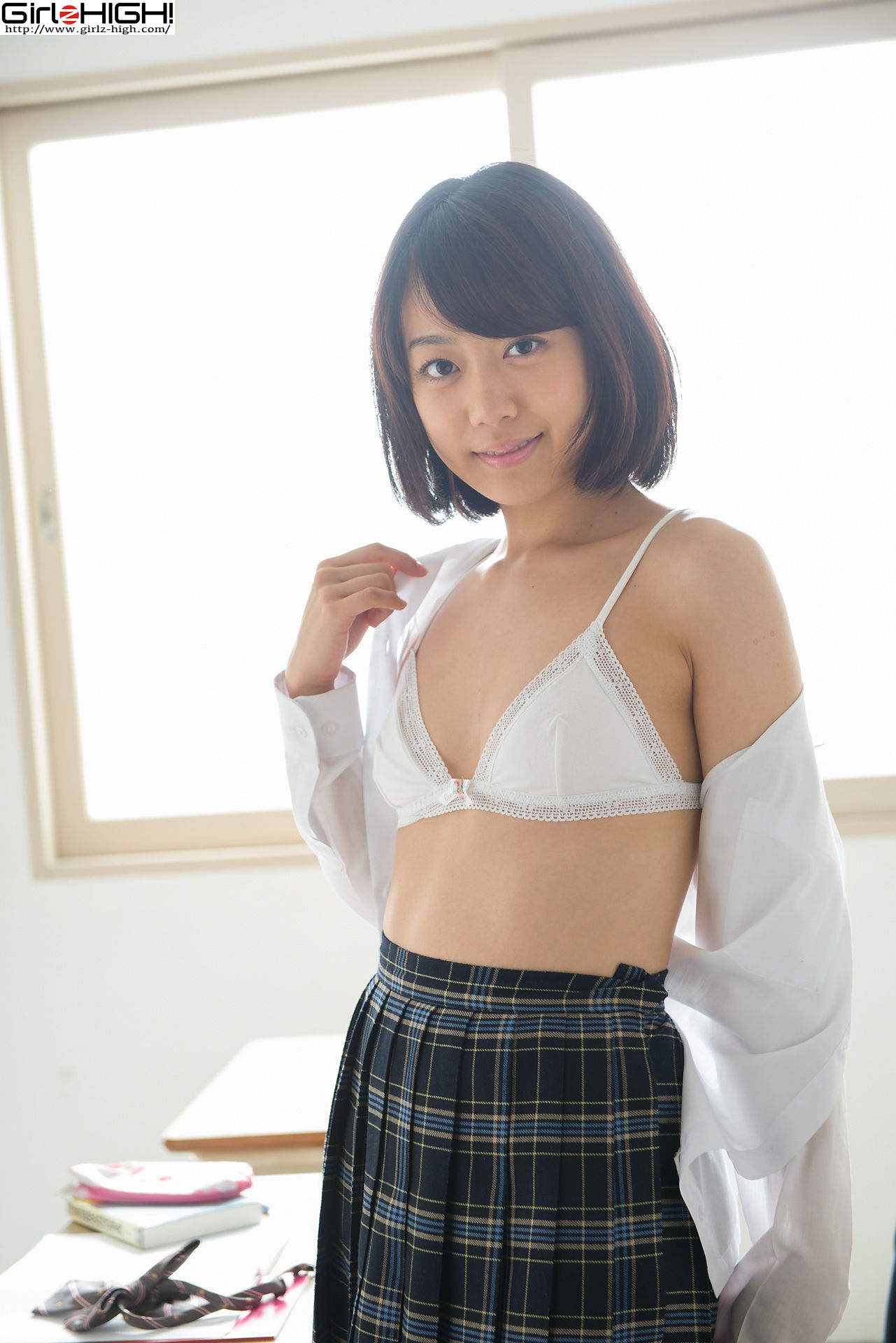 [Girlz-High] Koharu Nishino 西野小春 - 学生装 - bkoh_006_001