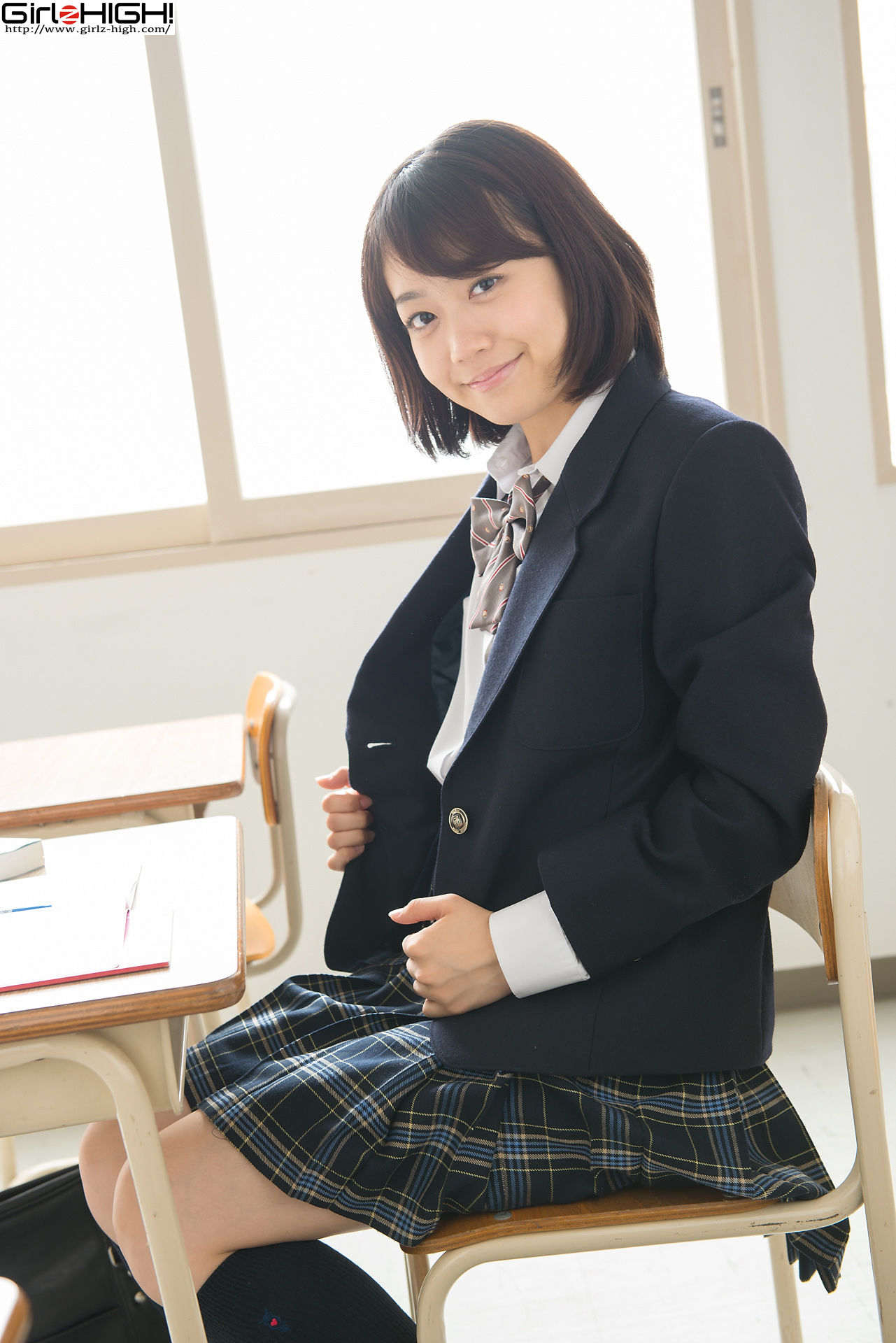 [Girlz-High] Koharu Nishino 西野小春 - 学生装 - bkoh_006_001