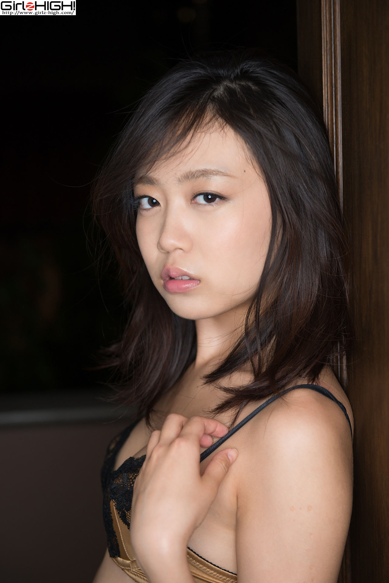 [Girlz-High] 西野小春 - 黑丝丝袜诱惑 - bkoh_008_003