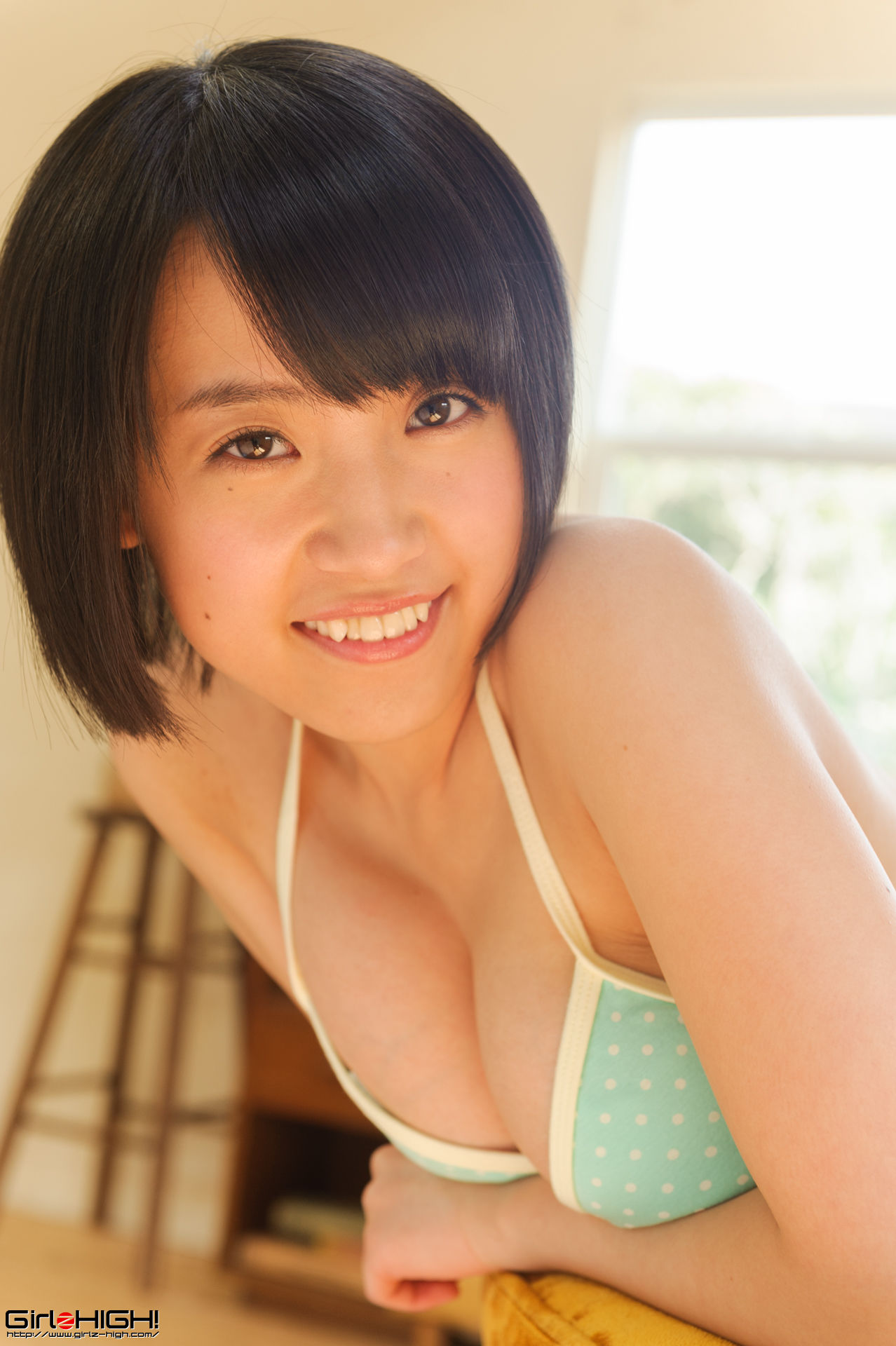 [Girlz-High] Mami Nagase 長瀬麻美 - 性感小背心 #g025 Gravure Gallery 03