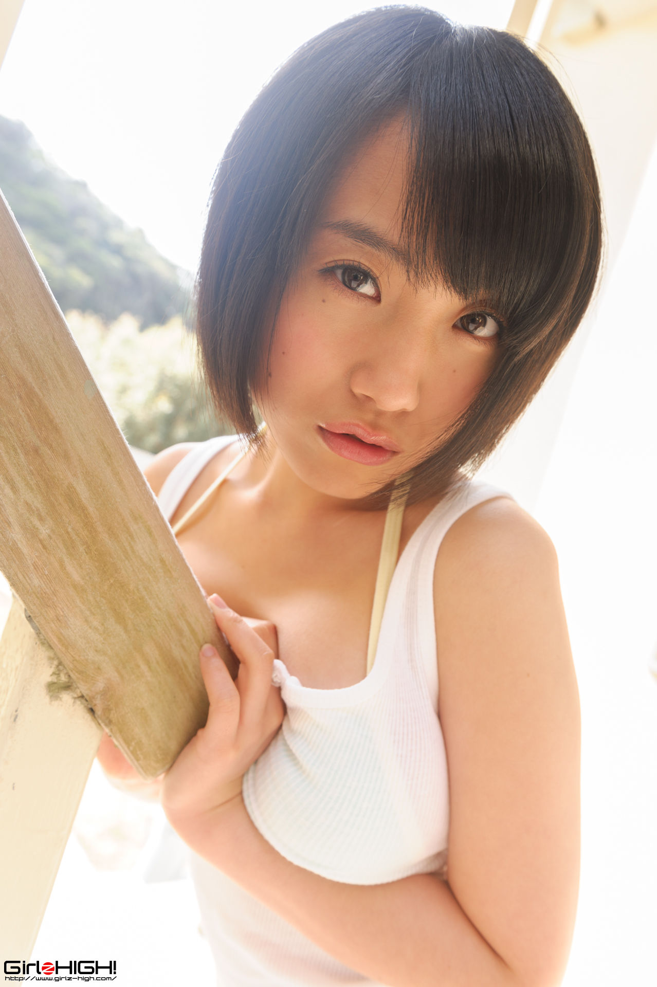 [Girlz-High] Mami Nagase 長瀬麻美 - 性感小背心 #g025 Gravure Gallery 03