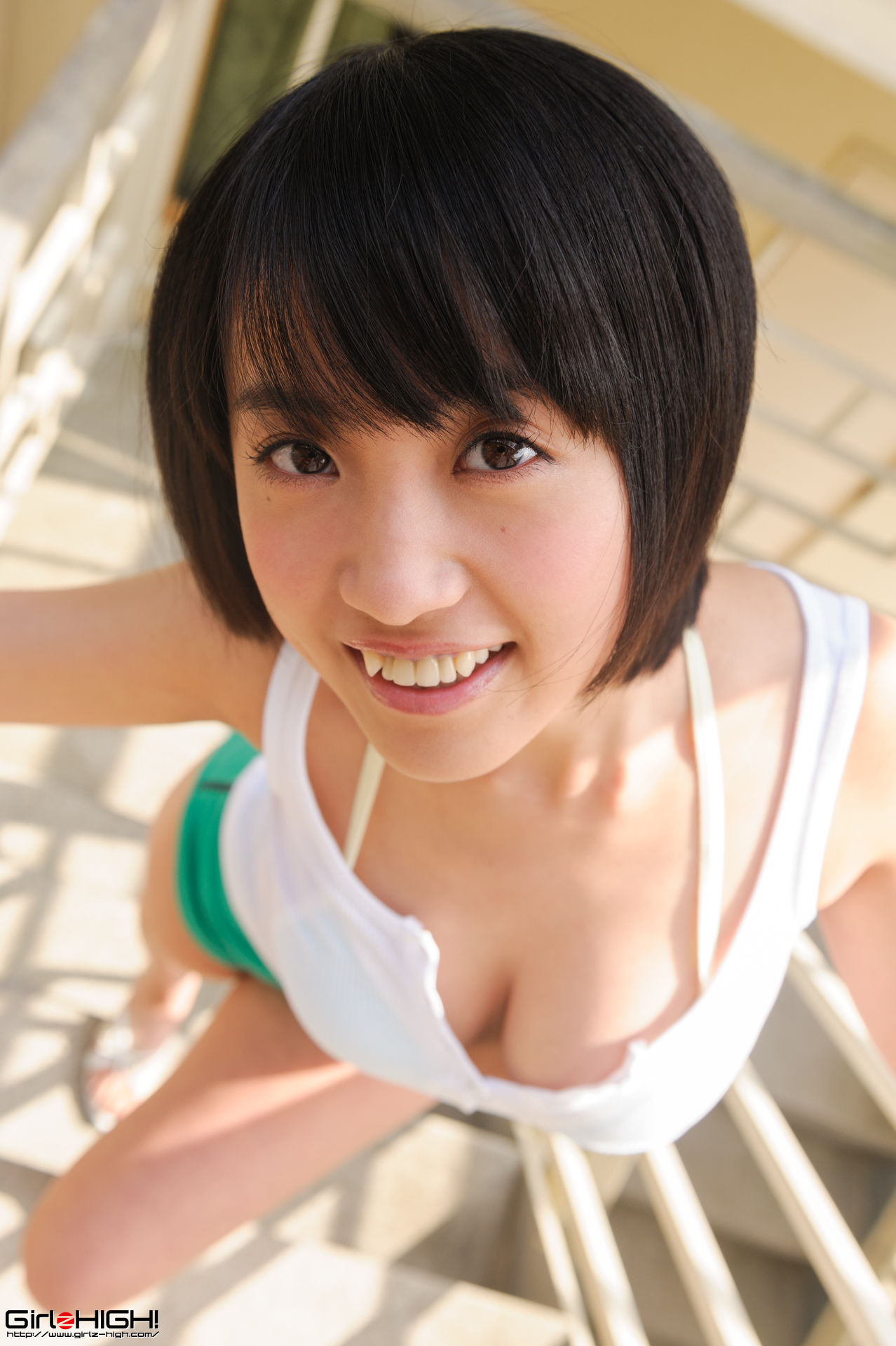 [Girlz-High] Mami Nagase 長瀬麻美 - 性感小背心 #g025 Gravure Gallery 03