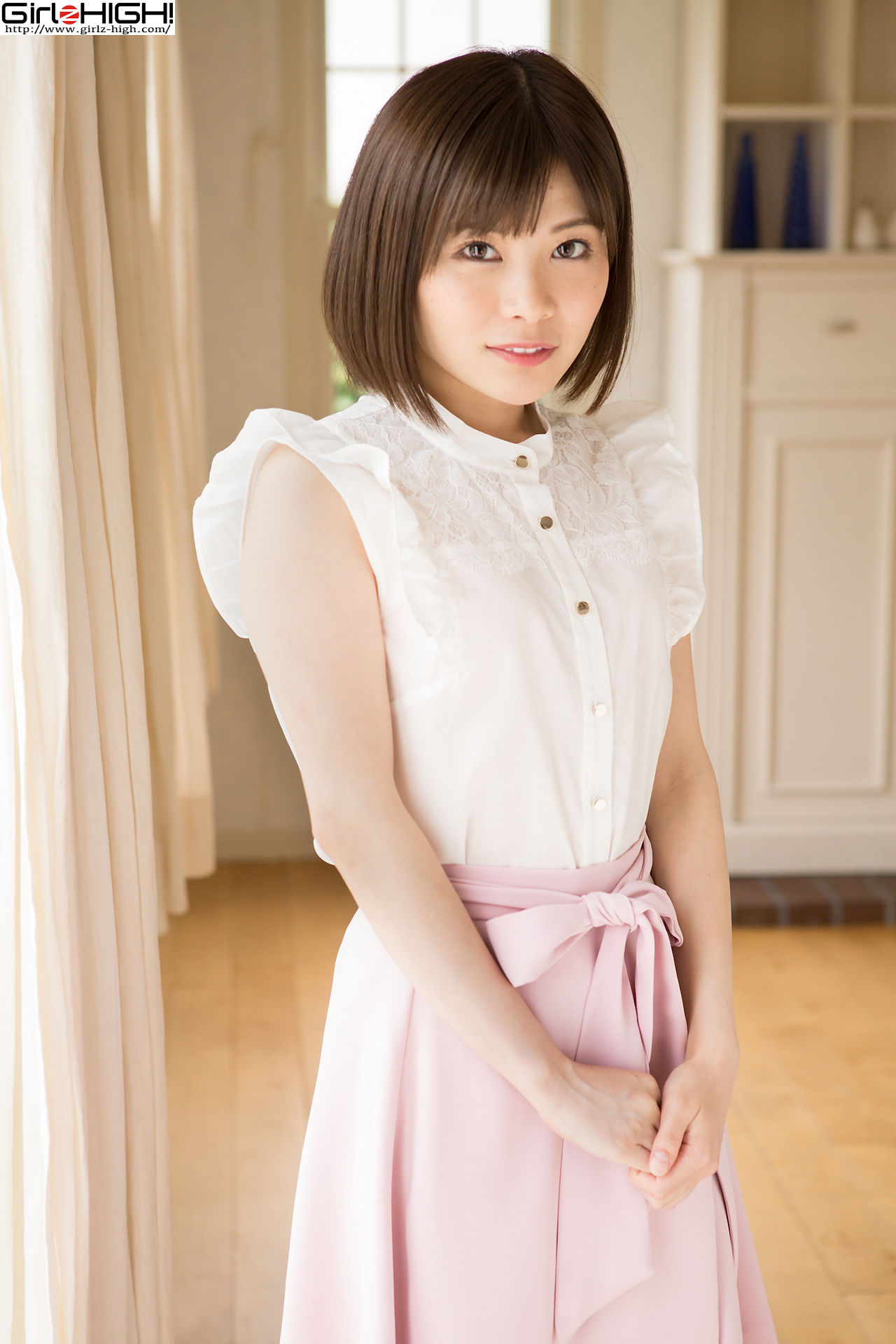 山口里菜子《僕たち（私たち）お尻だ～いすき！》私服 [Girlz-High]