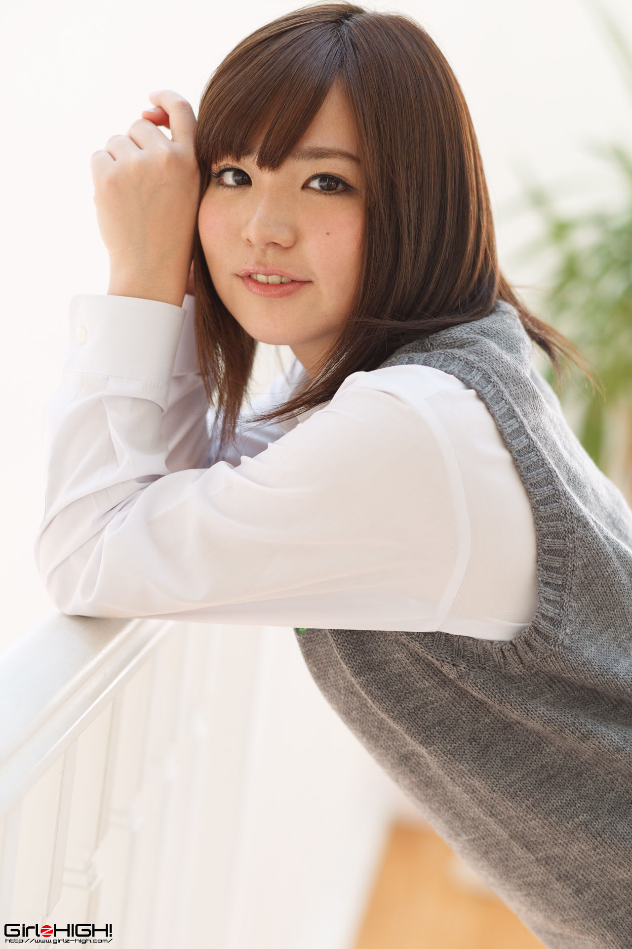 Riina Yoshimi 吉見りぃな [Girlz-High] #g024 Gravure Gallery 02