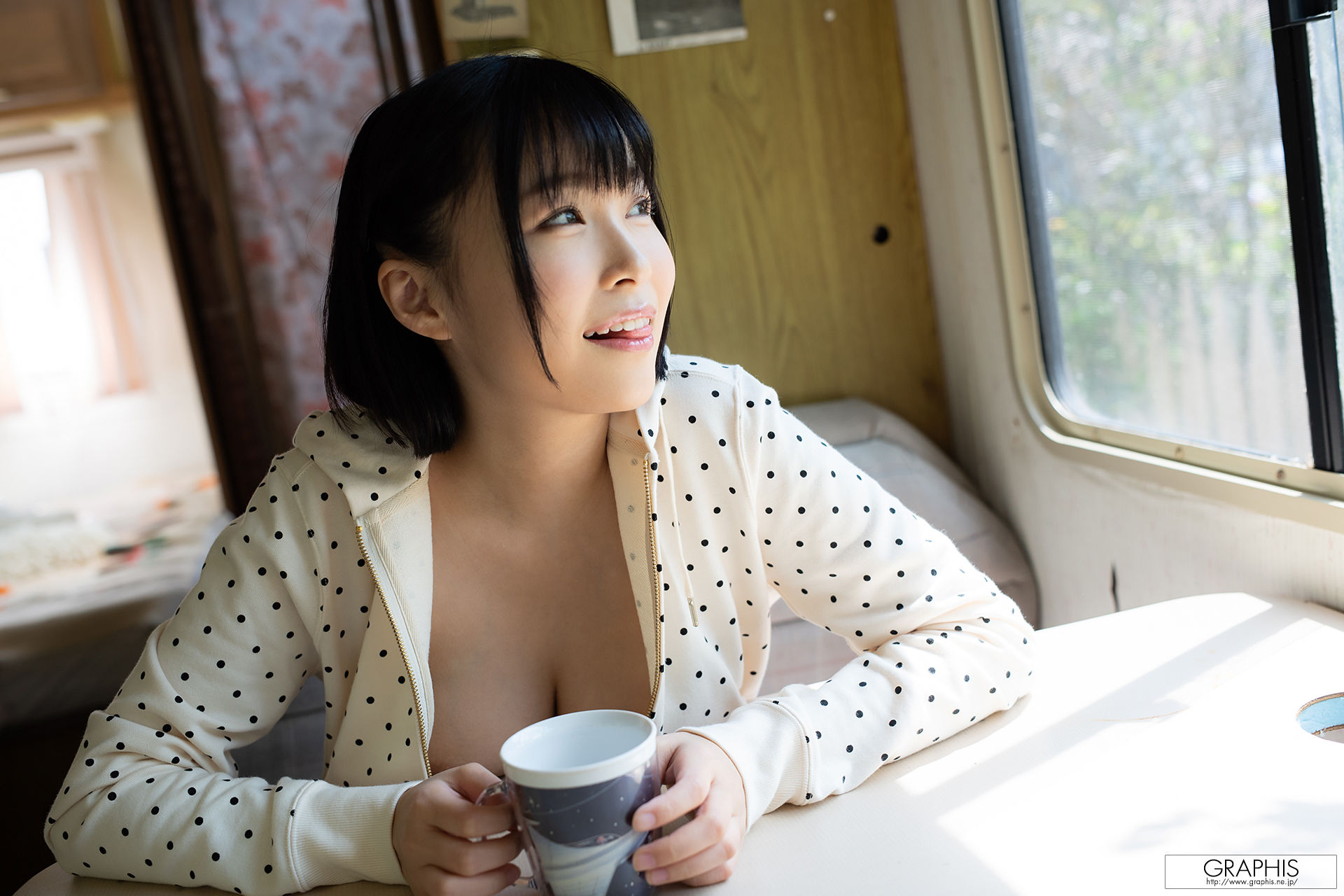 河合あすな《Natural beauty melons!》 [Graphis] Gals