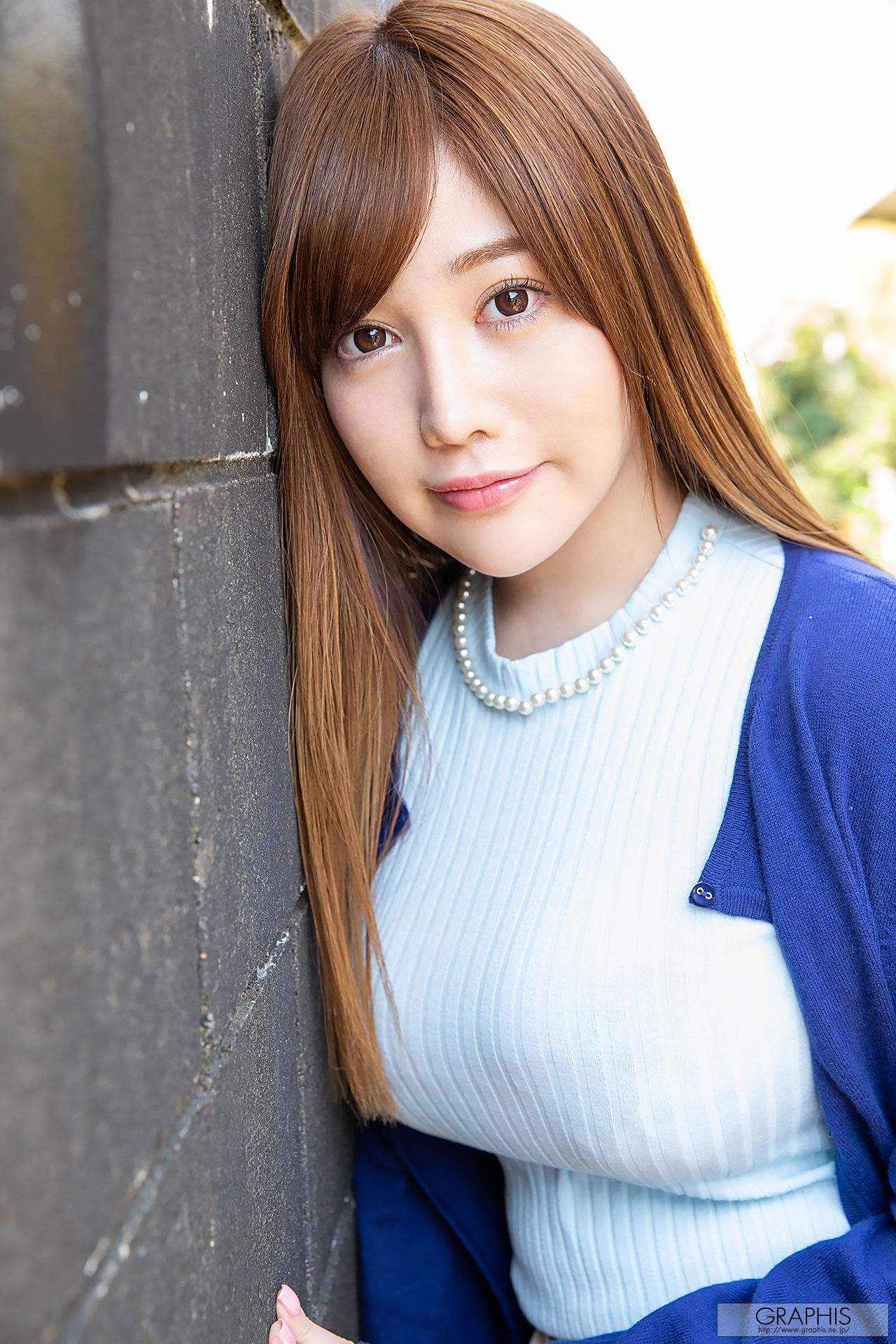 [Graphis] First Gravure 初脱ぎ娘 益坂美亜 Mia Masuzaka