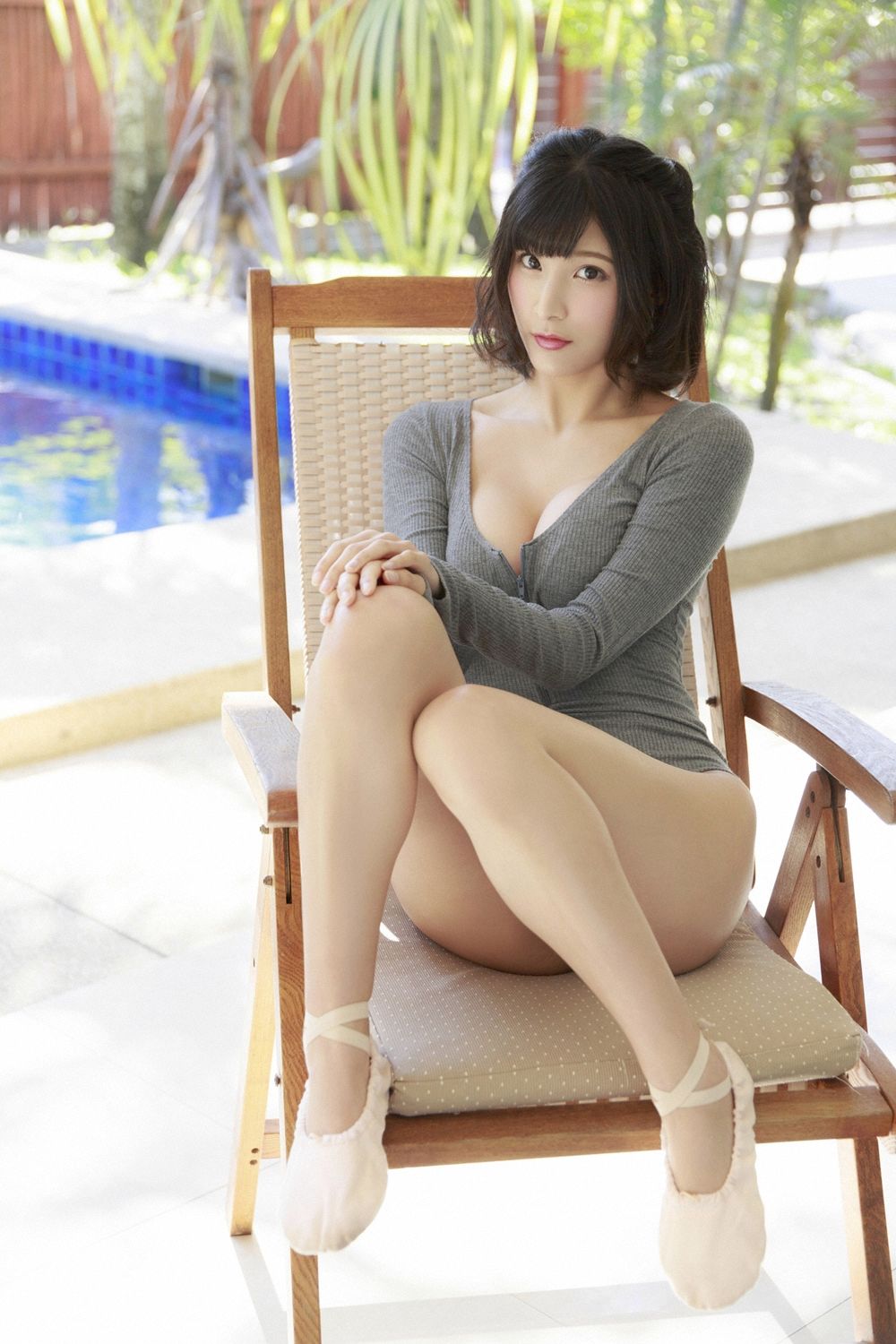 彩川ひなの《考えるな！感じろ！》 [YS-Web] Vol.802