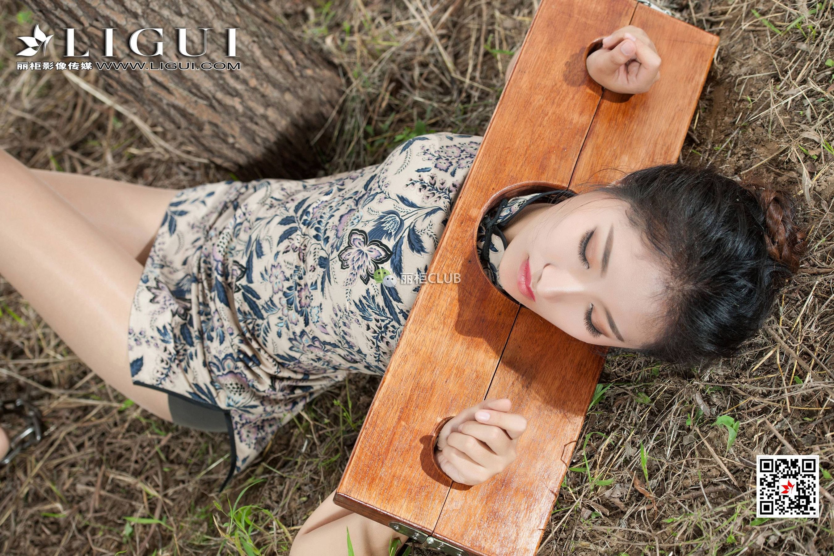 腿模思彤《旗袍美束镣铐人体》 [丽柜LIGUI] 网络丽人