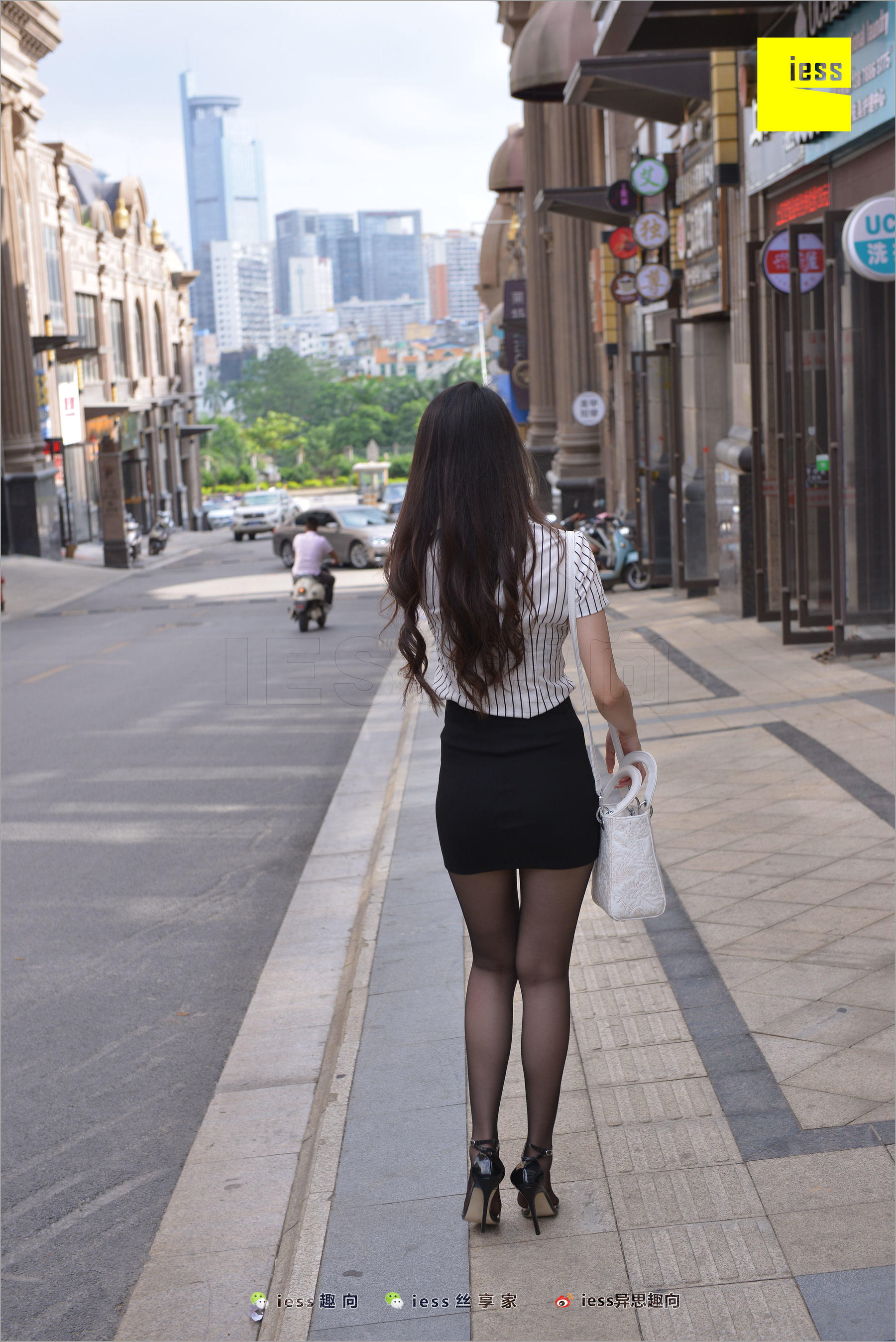 云芝《跟踪云芝》 [异思趣向IESS] 丝足便当237