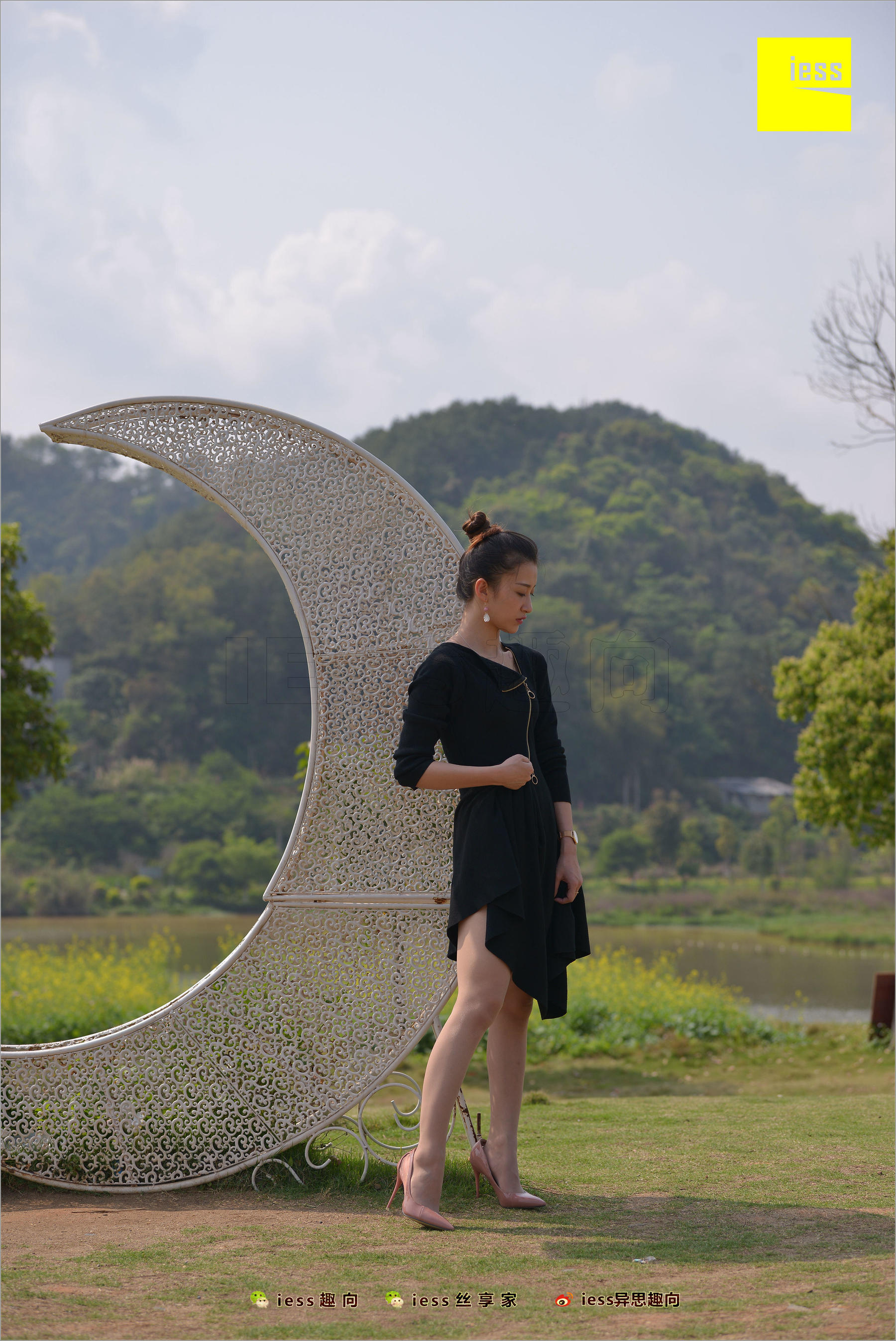 秋秋《肉丝圆舞曲》 [异思趣向IESS] 丝足便当239